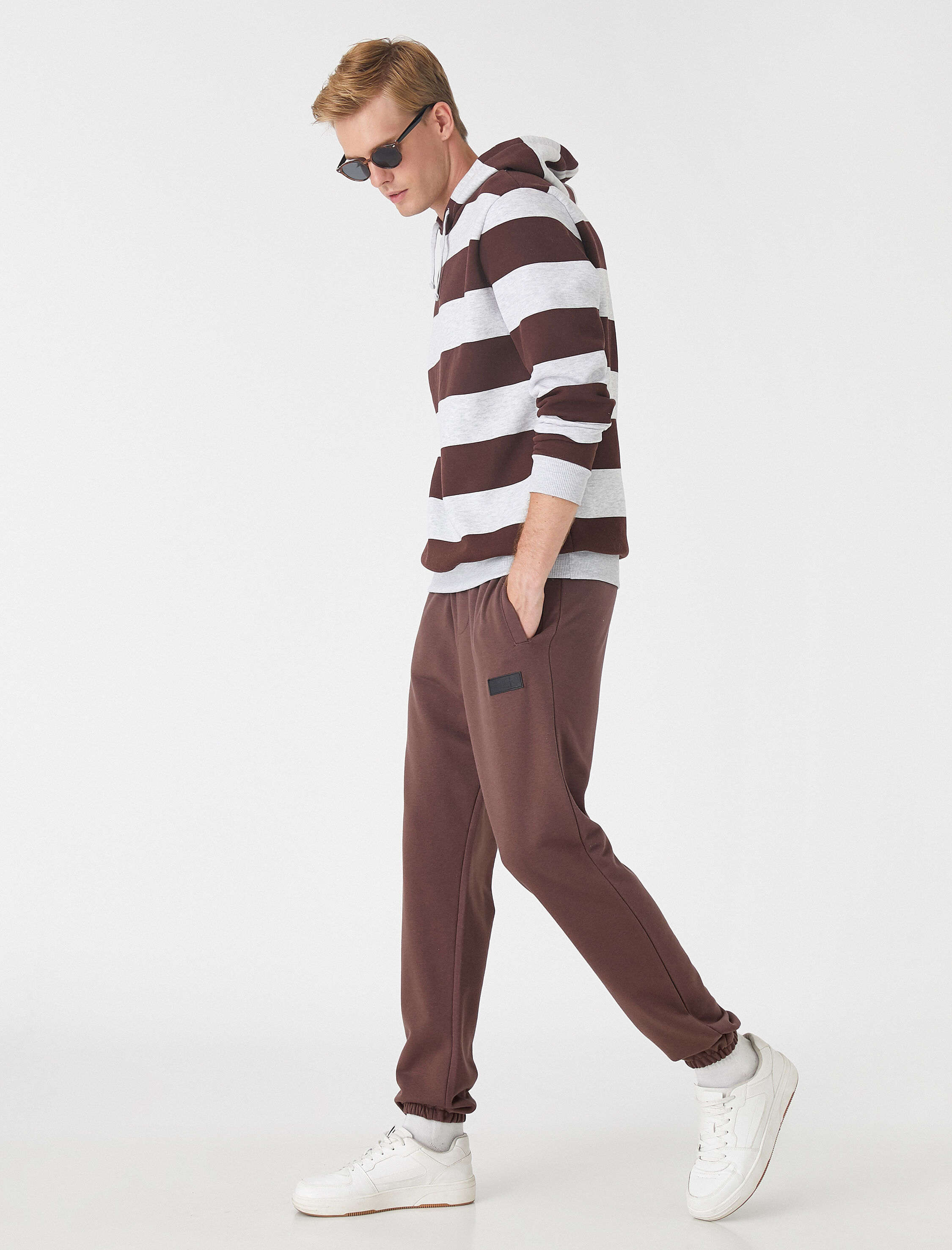   Kapşonlu Cepli Sweatshirt Şardonlu