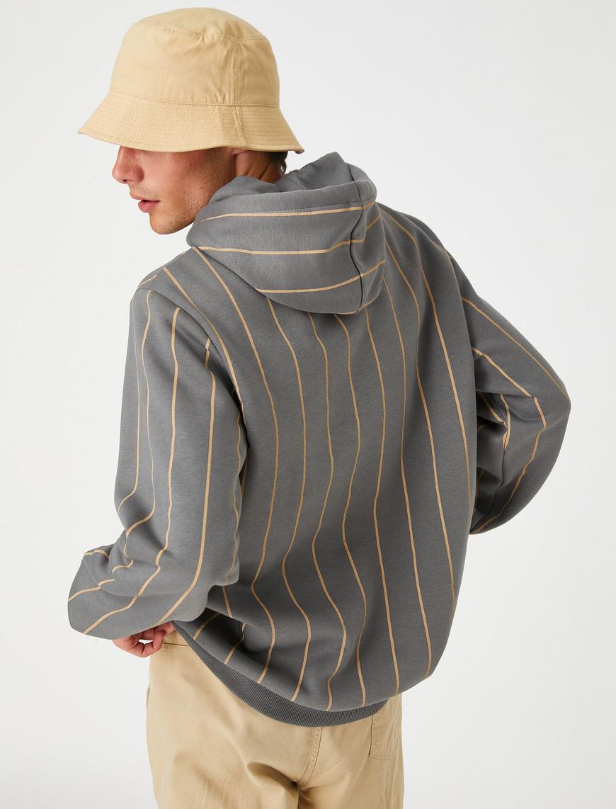   Baskılı Kapşonlu Sweatshirt Şardonlu