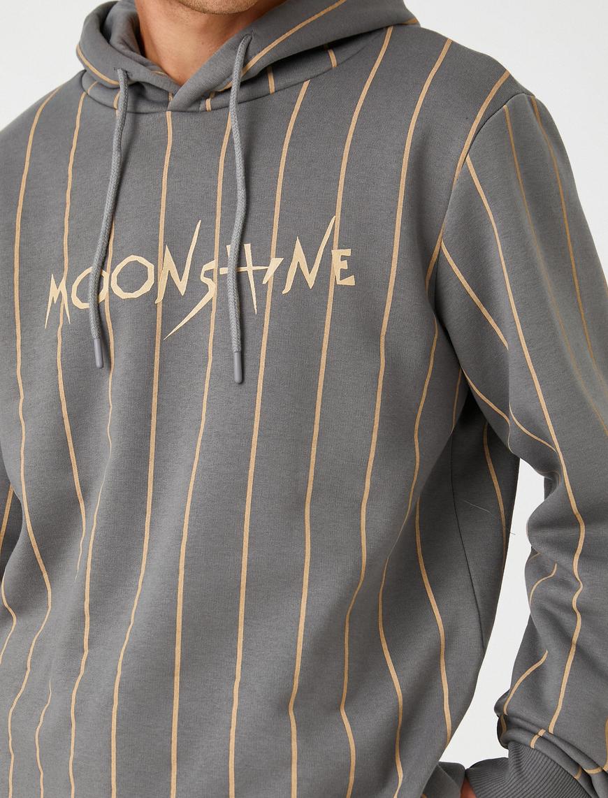   Baskılı Kapşonlu Sweatshirt Şardonlu