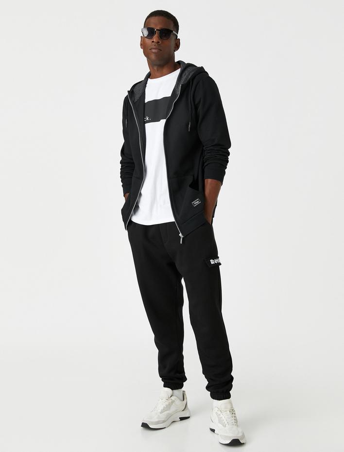  Fermuarlı Kapşonlu Sweatshirt Cepli Etiket Baskılı