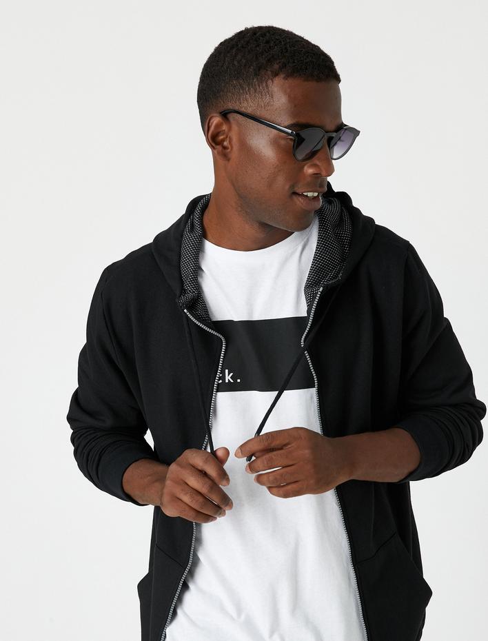  Fermuarlı Kapşonlu Sweatshirt Cepli Etiket Baskılı