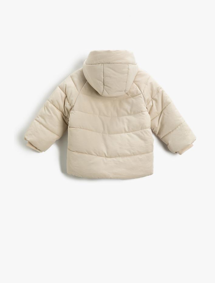 Kız Bebek Kapüşonlu Şişme Kaban İçi Polar Astarlı