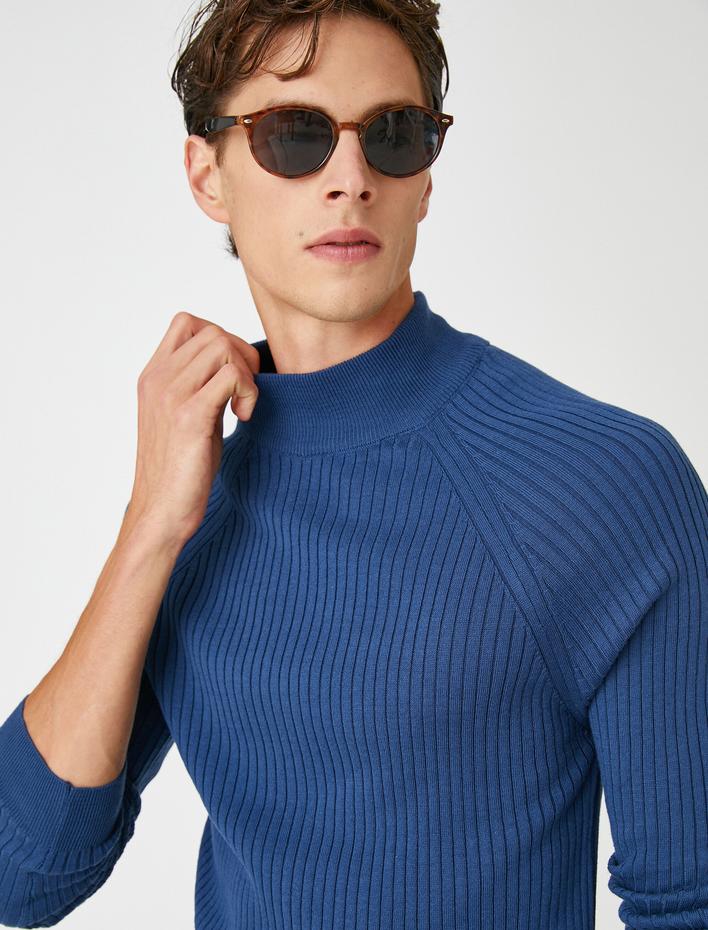  Basic Triko Kazak Yarım Balıkçı Yaka