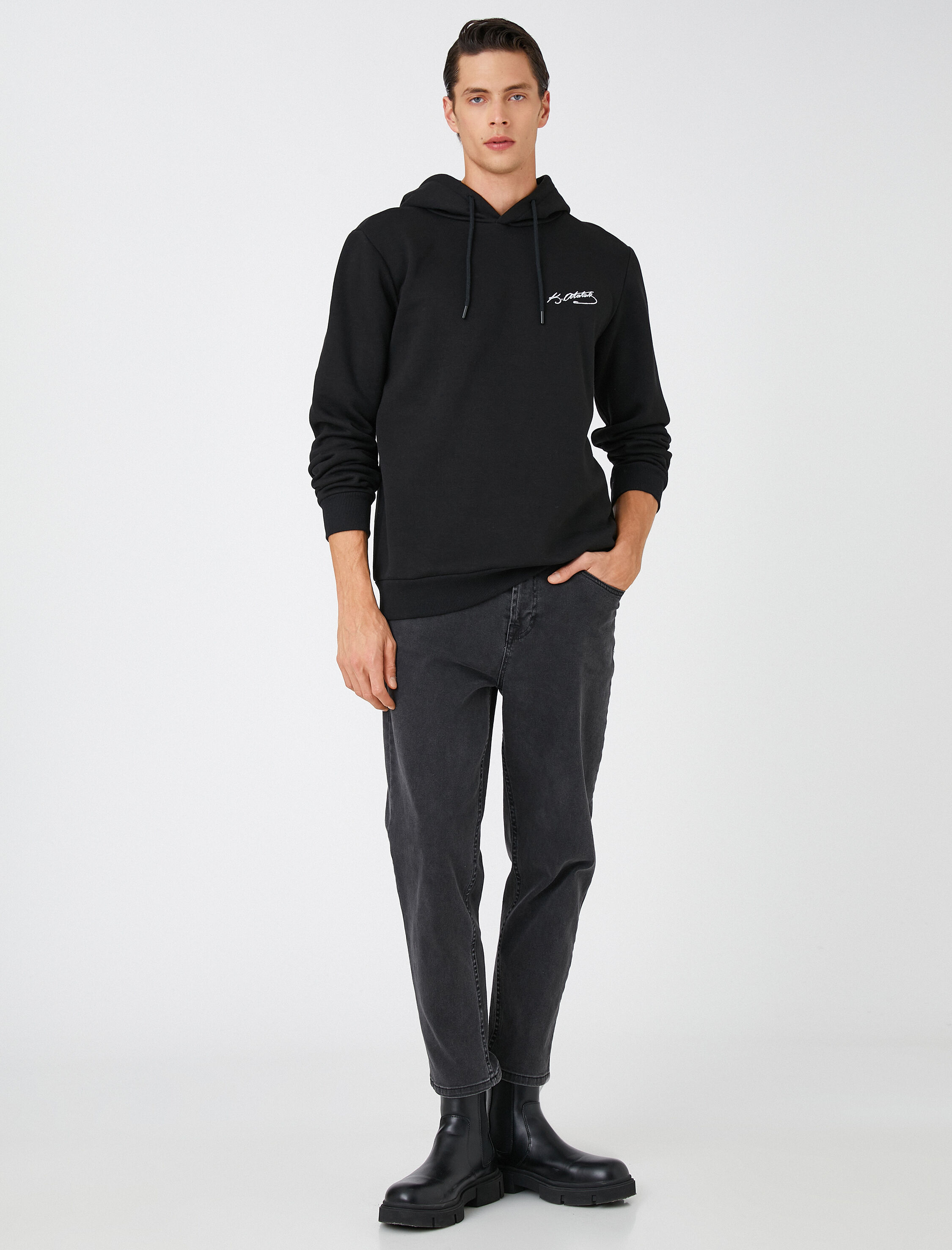   Atatürk Baskılı Kapşonlu Sweatshirt Şardonlu