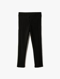 Basic Tayt Fermuar Kapamalı Beli Lastikli