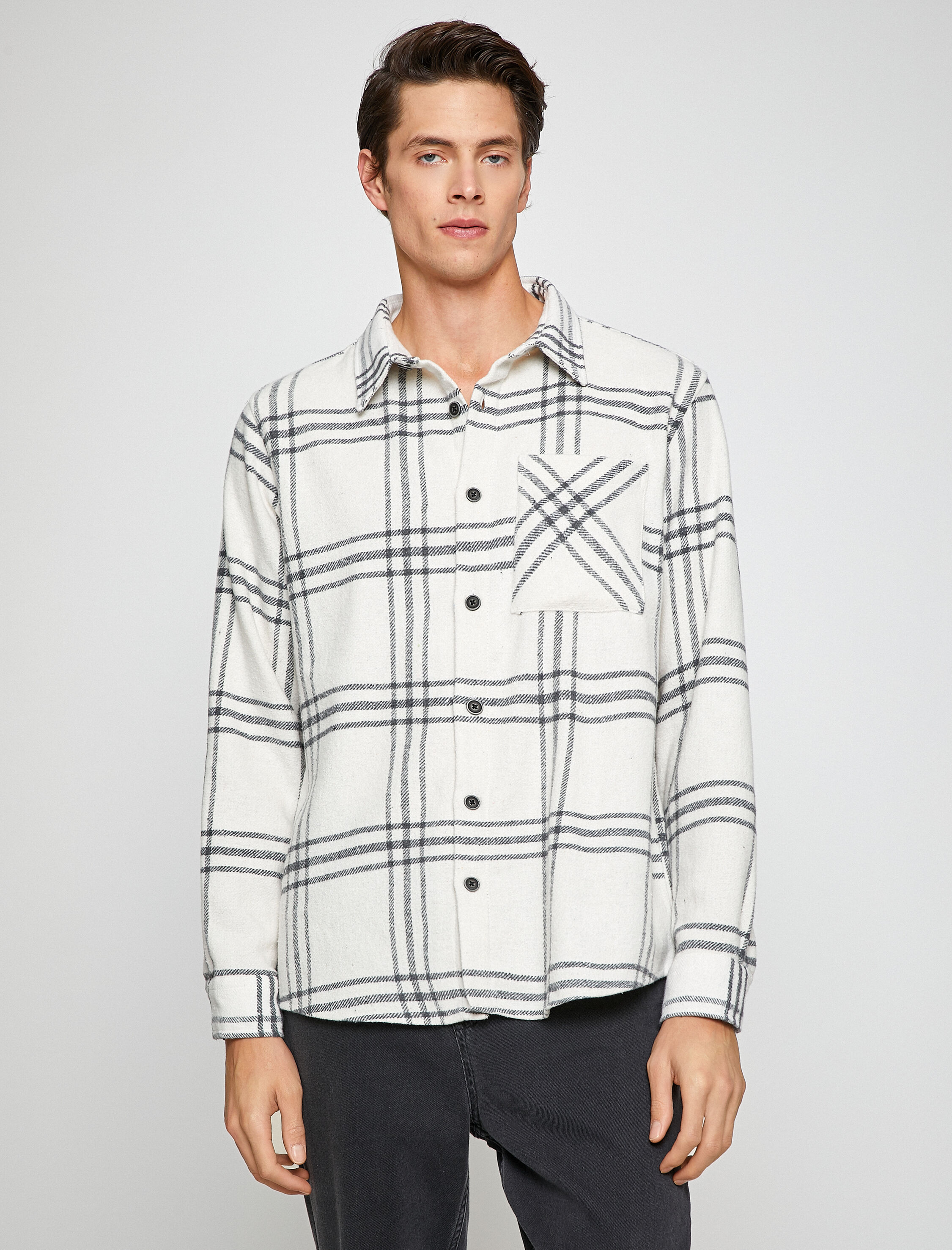   Ekoseli Oduncu Gömleği Klasik Yaka Cep Detaylı