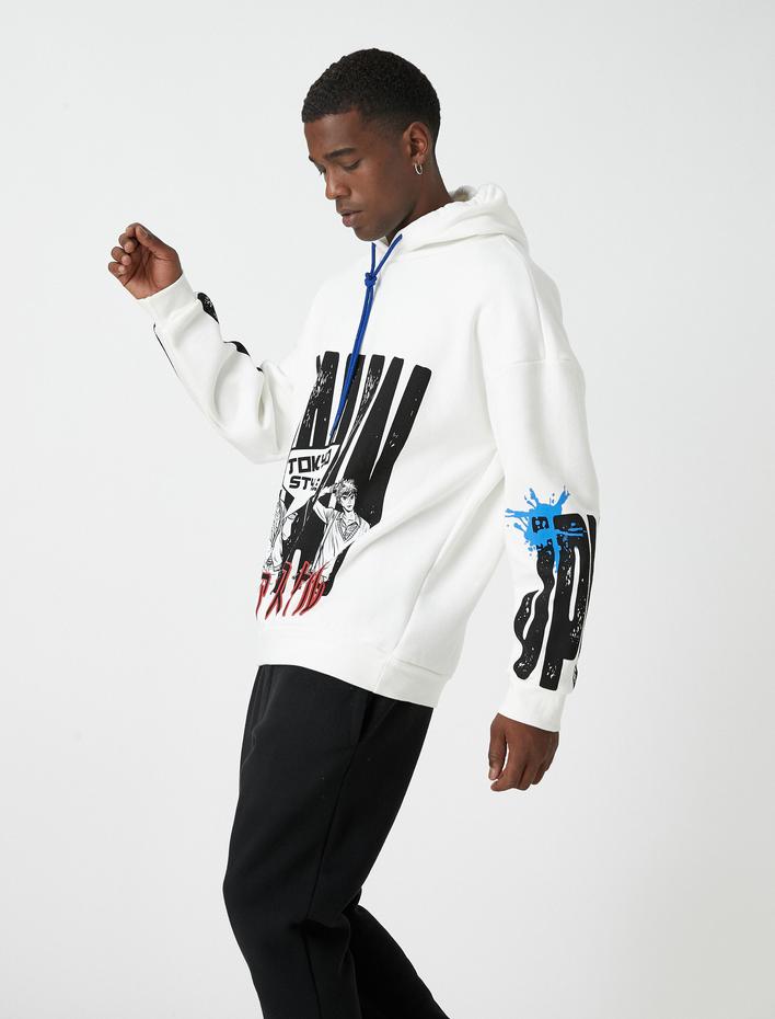  Kapşonlu Oversize Sweatshirt Uzakdoğu Baskılı Şardonlu