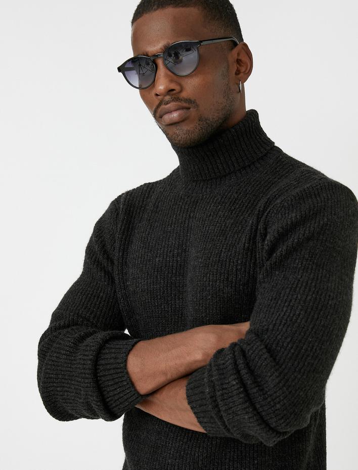  Basic Triko Kazak Balıkçı Yaka