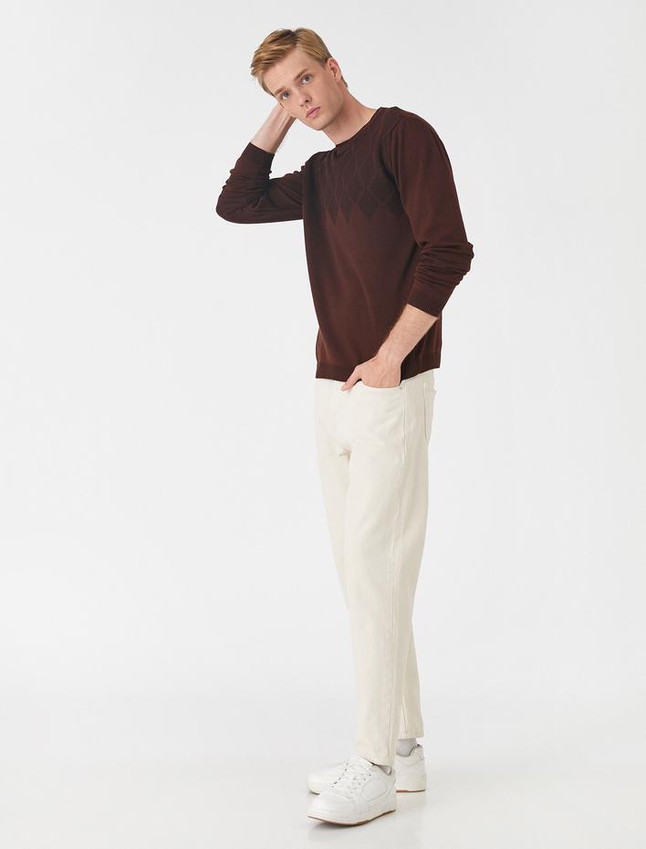  Geometrik Desenli Kazak