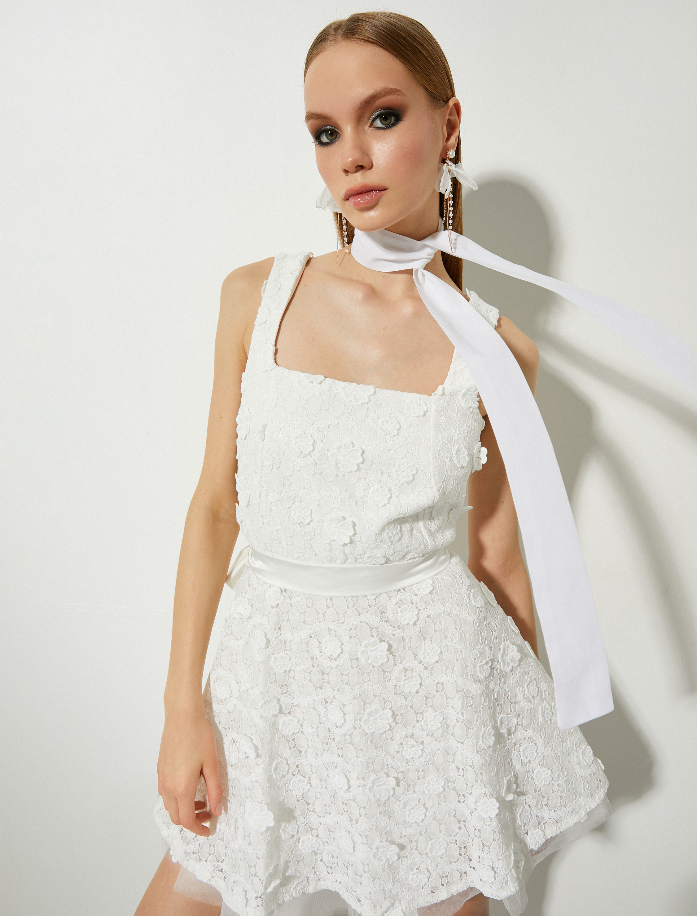 Koton Bridal Dantelli Mini Elbise. 3