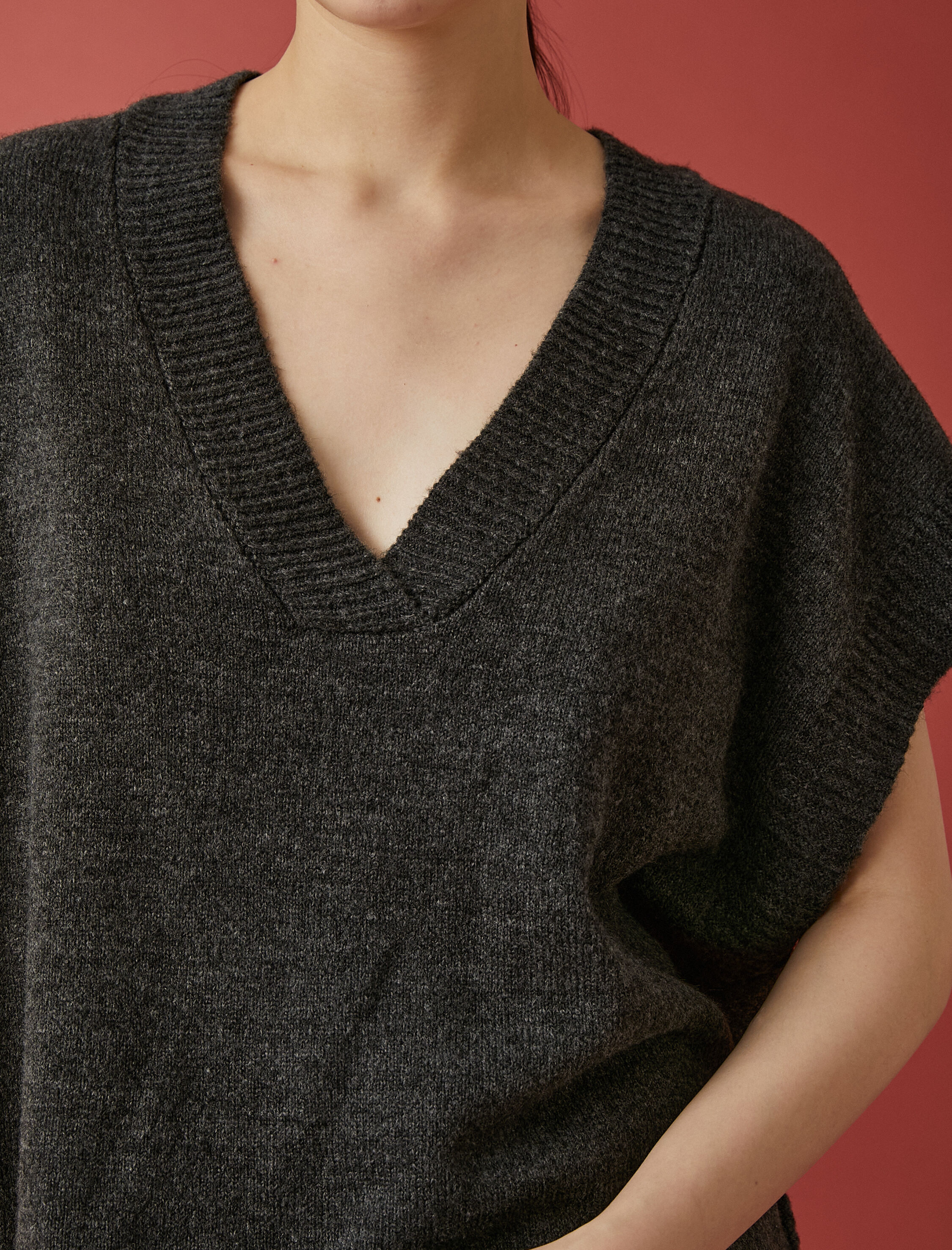   Oversize Süveter V Yaka Kısa Kollu