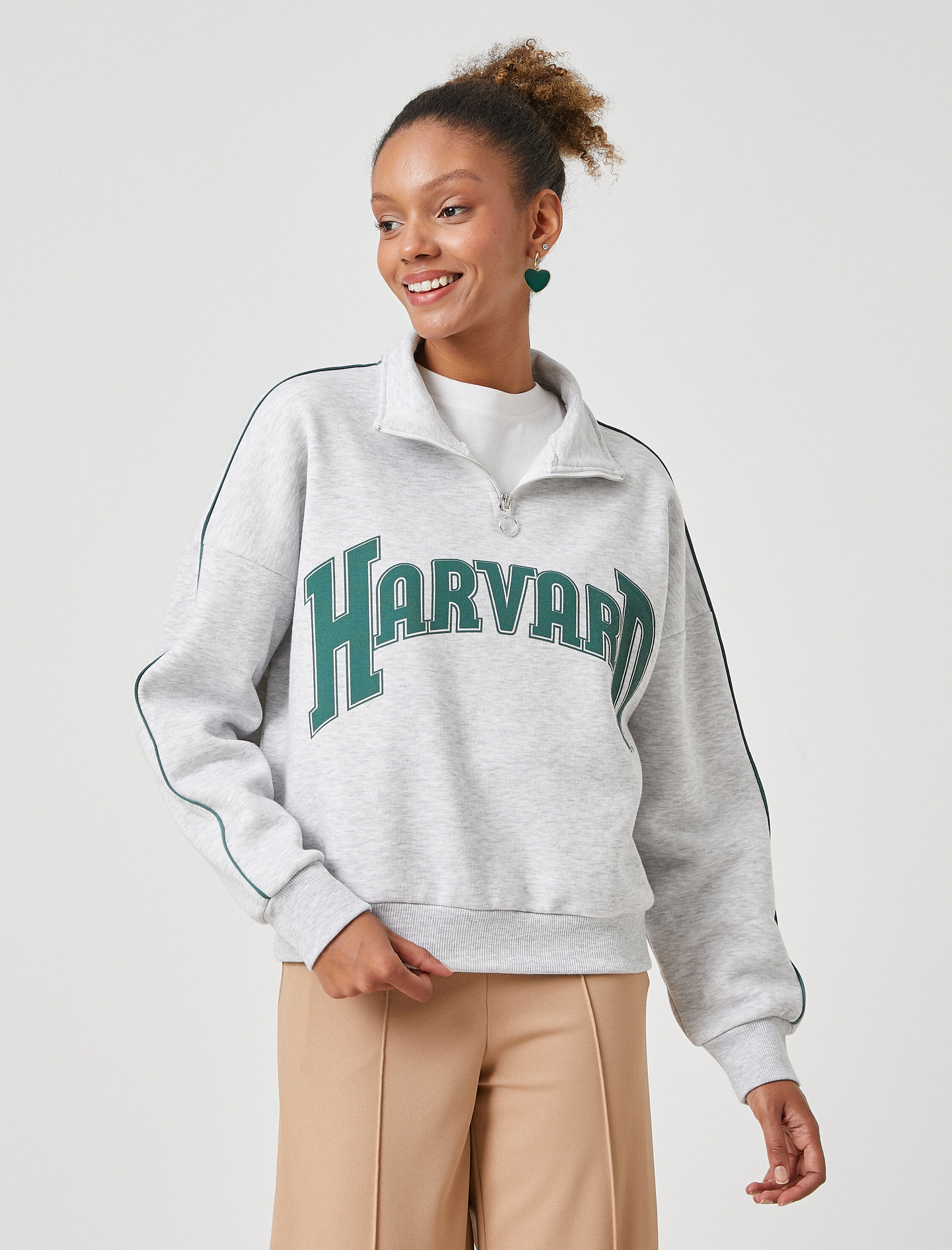   Şardonlu Oversize Sweatshirt Harvard Lisanslı Dik Yaka Fermuarlı