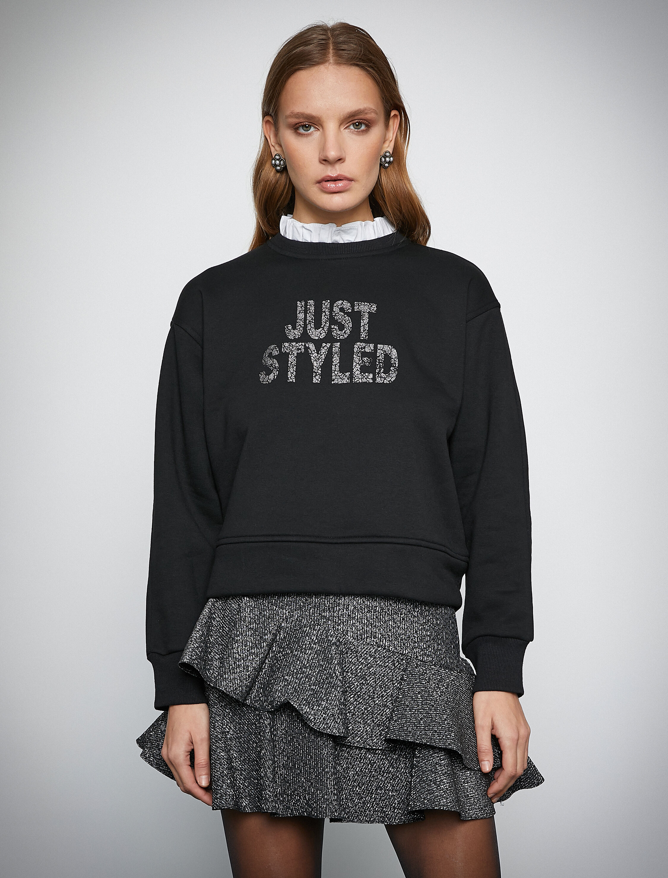   Melis Ağazat X Koton - Yaka Detaylı Parlak Baskılı Sweatshirt