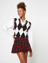 Etek Ucu Volanlı Dar Kesim Mini Etek