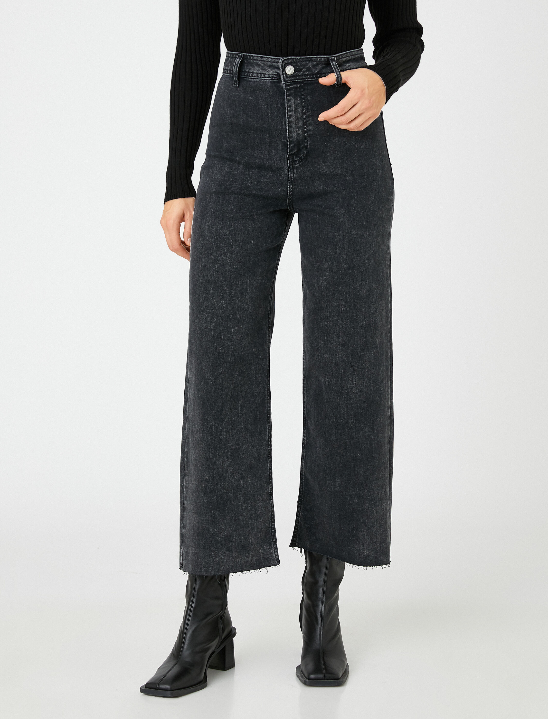   Geniş Kısa Paça Kot Pantolon Rahat Kesim- Sandra Jean