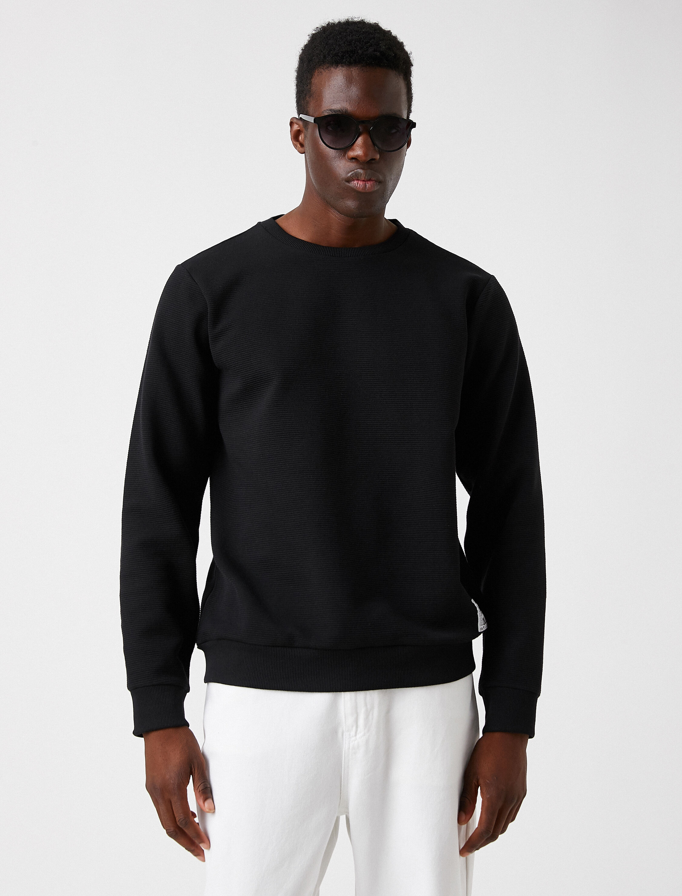   Dokulu Etiketli Sweatshirt