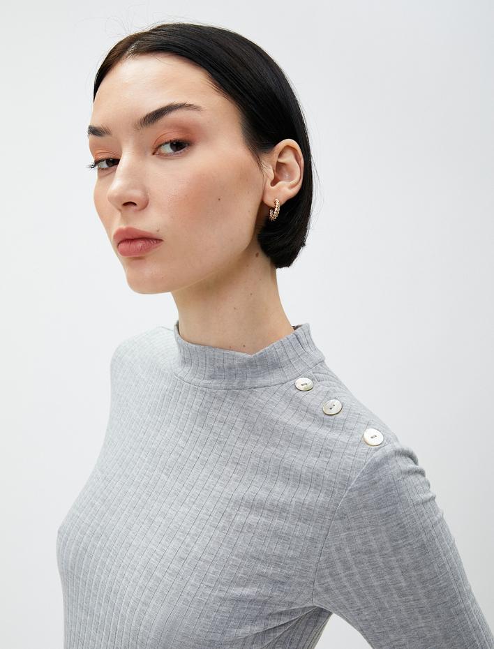  Fitilli Tişört Dik Yaka Düğme Detaylı Kısa Kollu