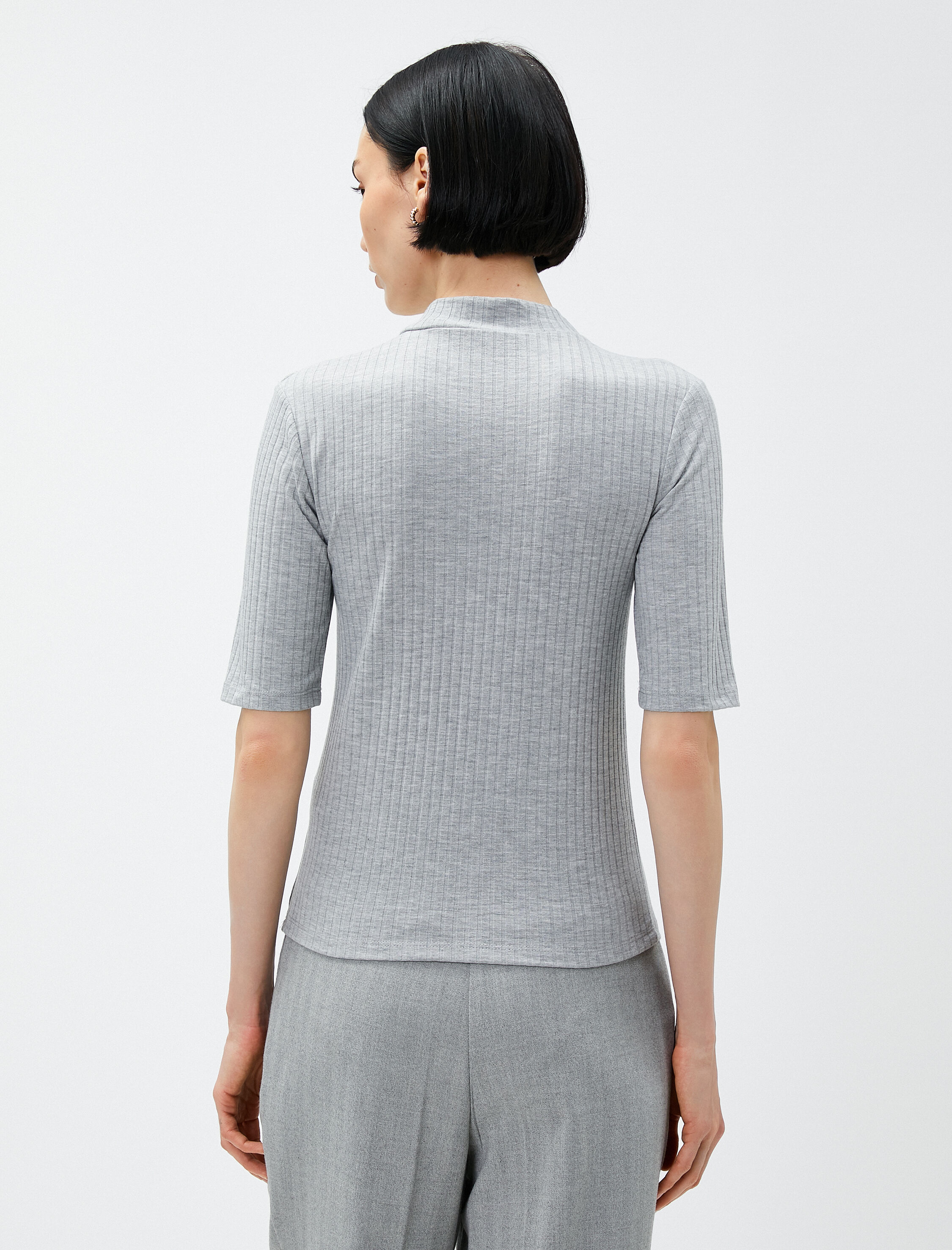   Fitilli Tişört Dik Yaka Düğme Detaylı Kısa Kollu