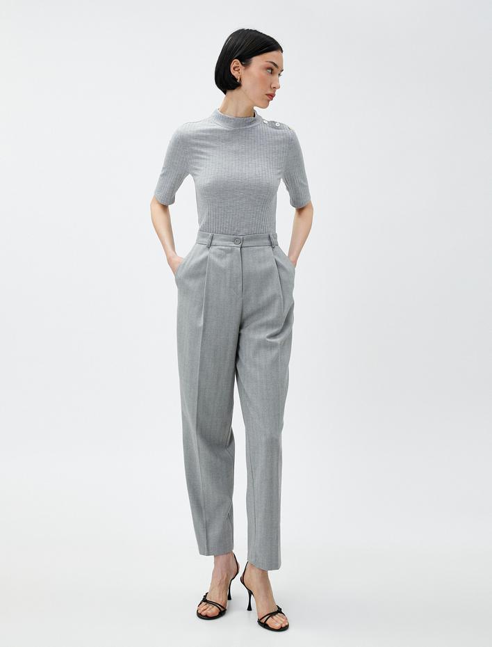  Fitilli Tişört Dik Yaka Düğme Detaylı Kısa Kollu