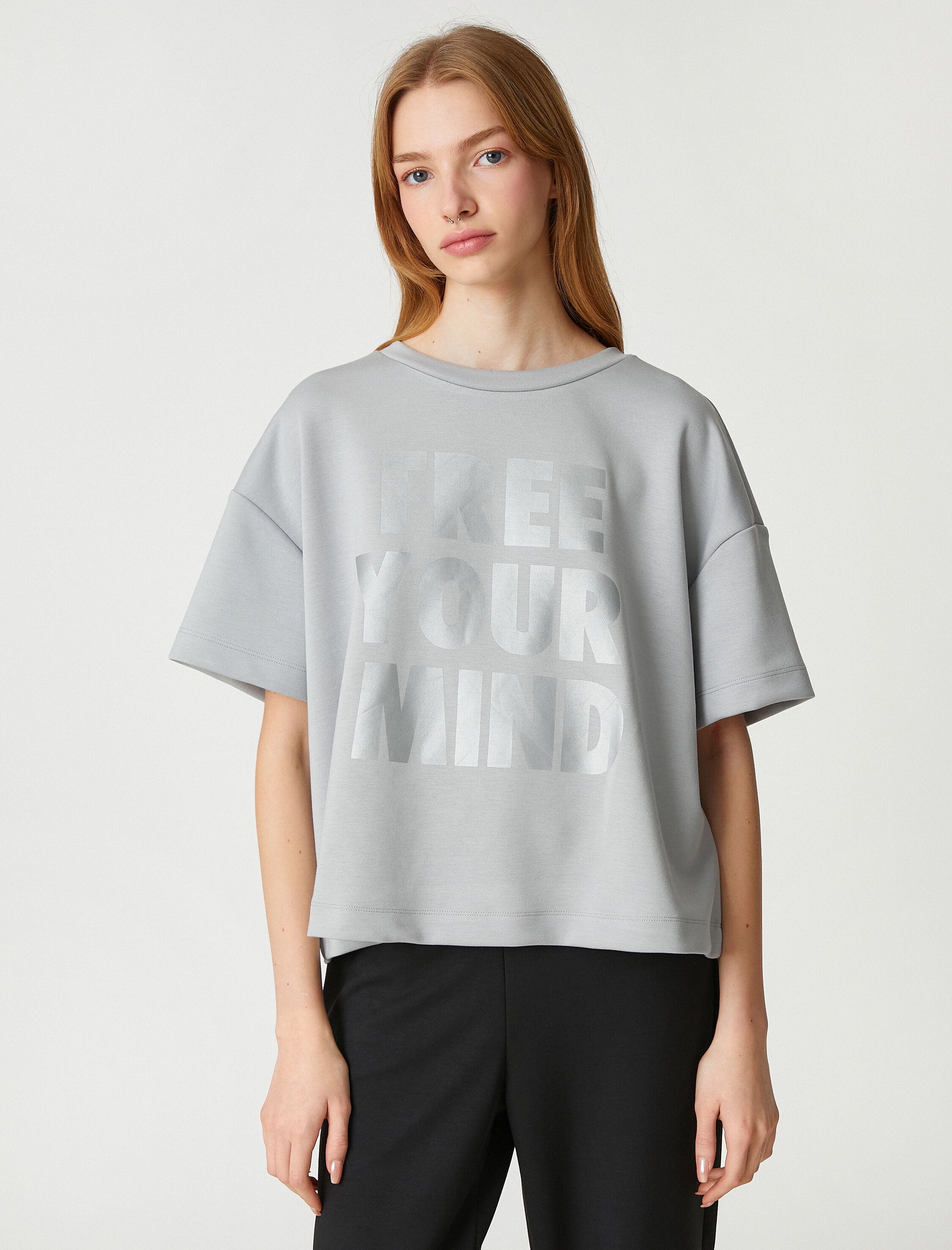   Crop Spor Tişört Büyük Slogan Baskılı Modal Karışımlı