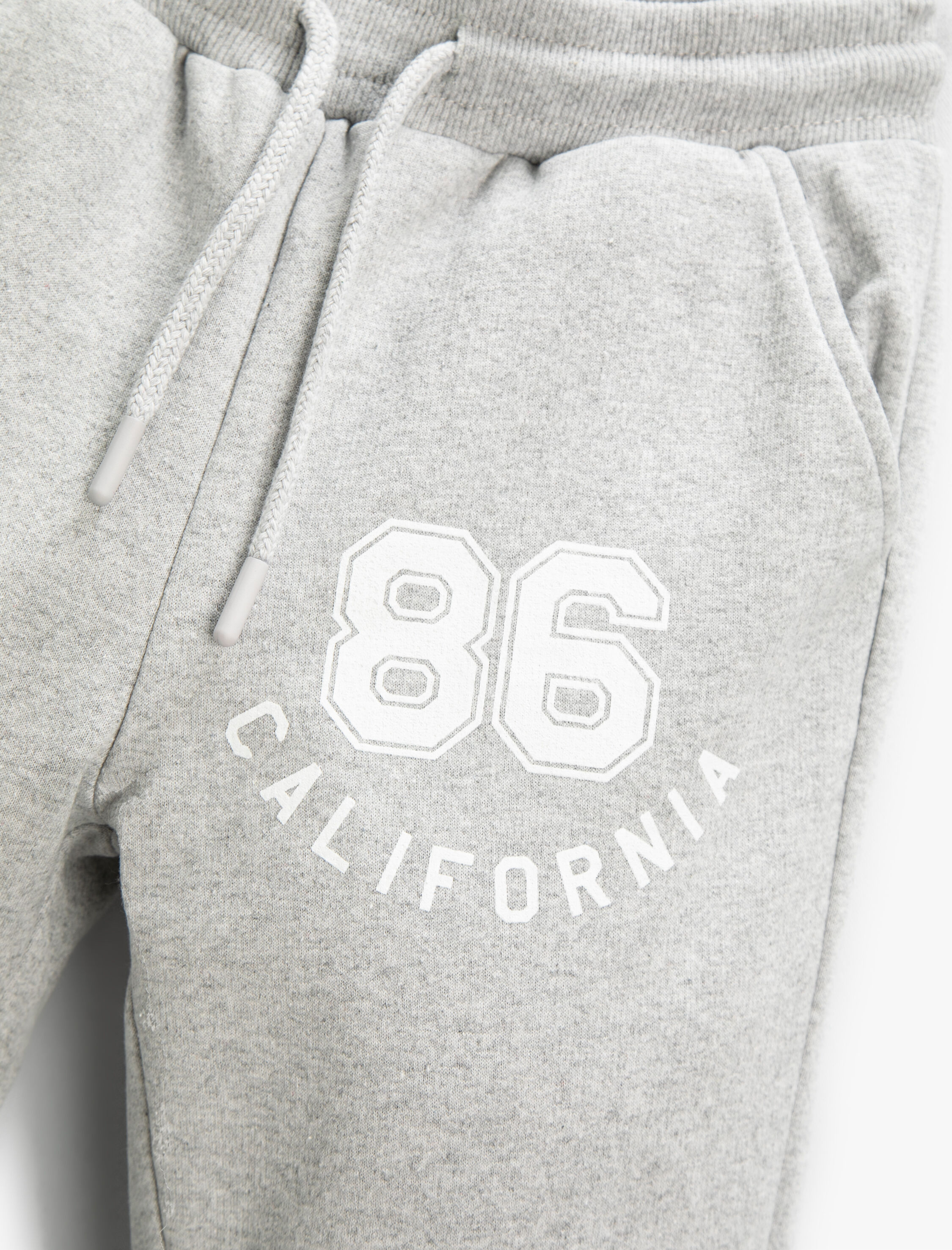  Erkek Çocuk Baskılı Jogger Eşofman Altı Cepli Beli Bağlamalı Lastikli