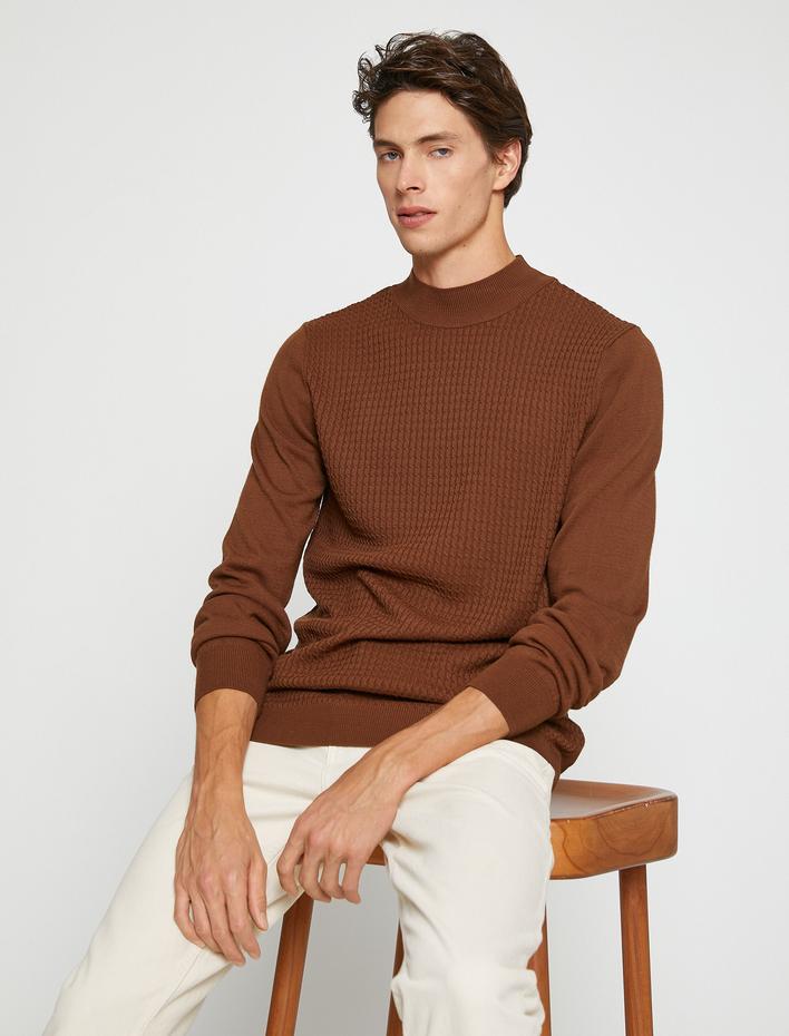  Basic Triko Kazak Yarım Balıkçı Yaka