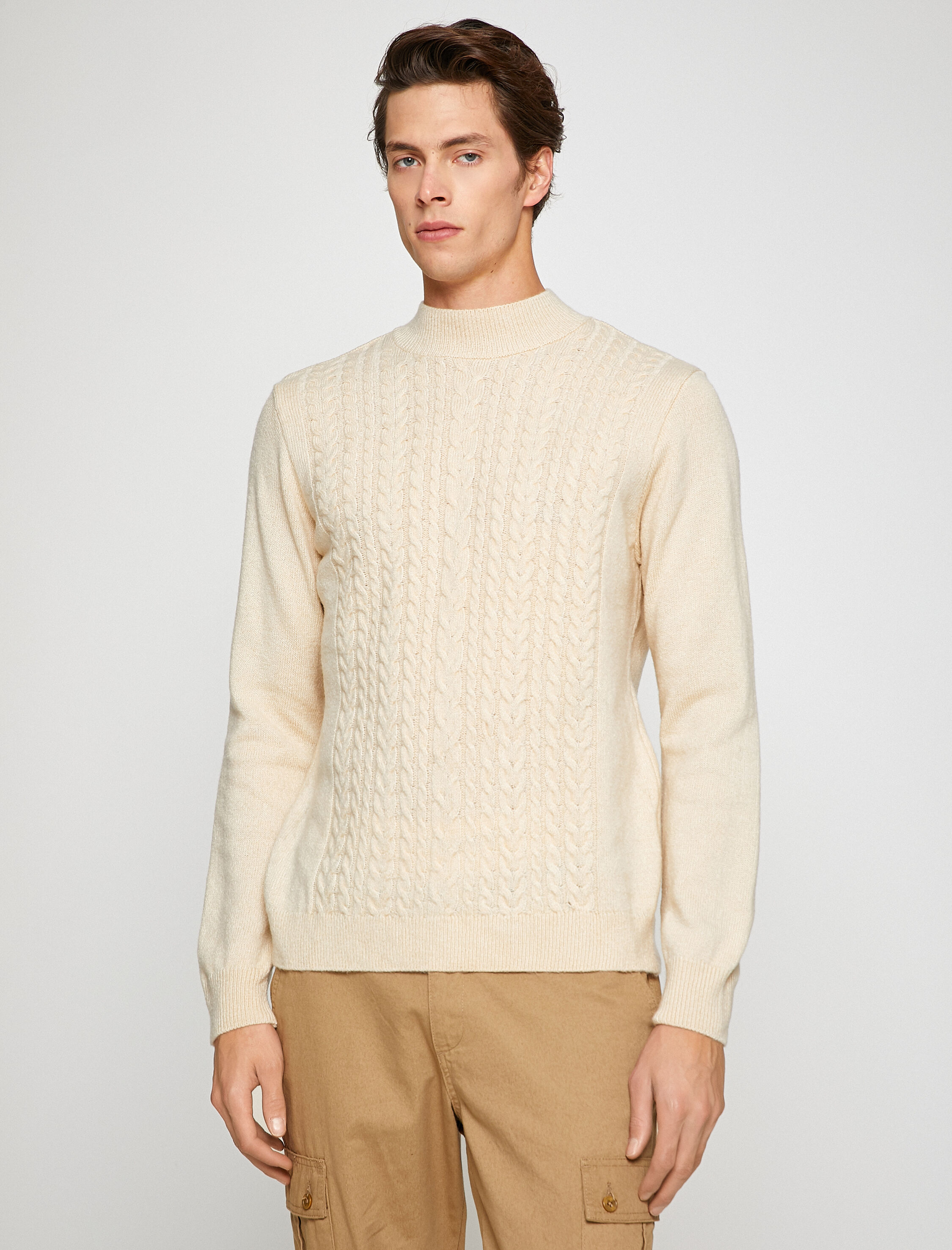   Basic Triko Kazak Yarım Balıkçı Yaka Örgü Detaylı