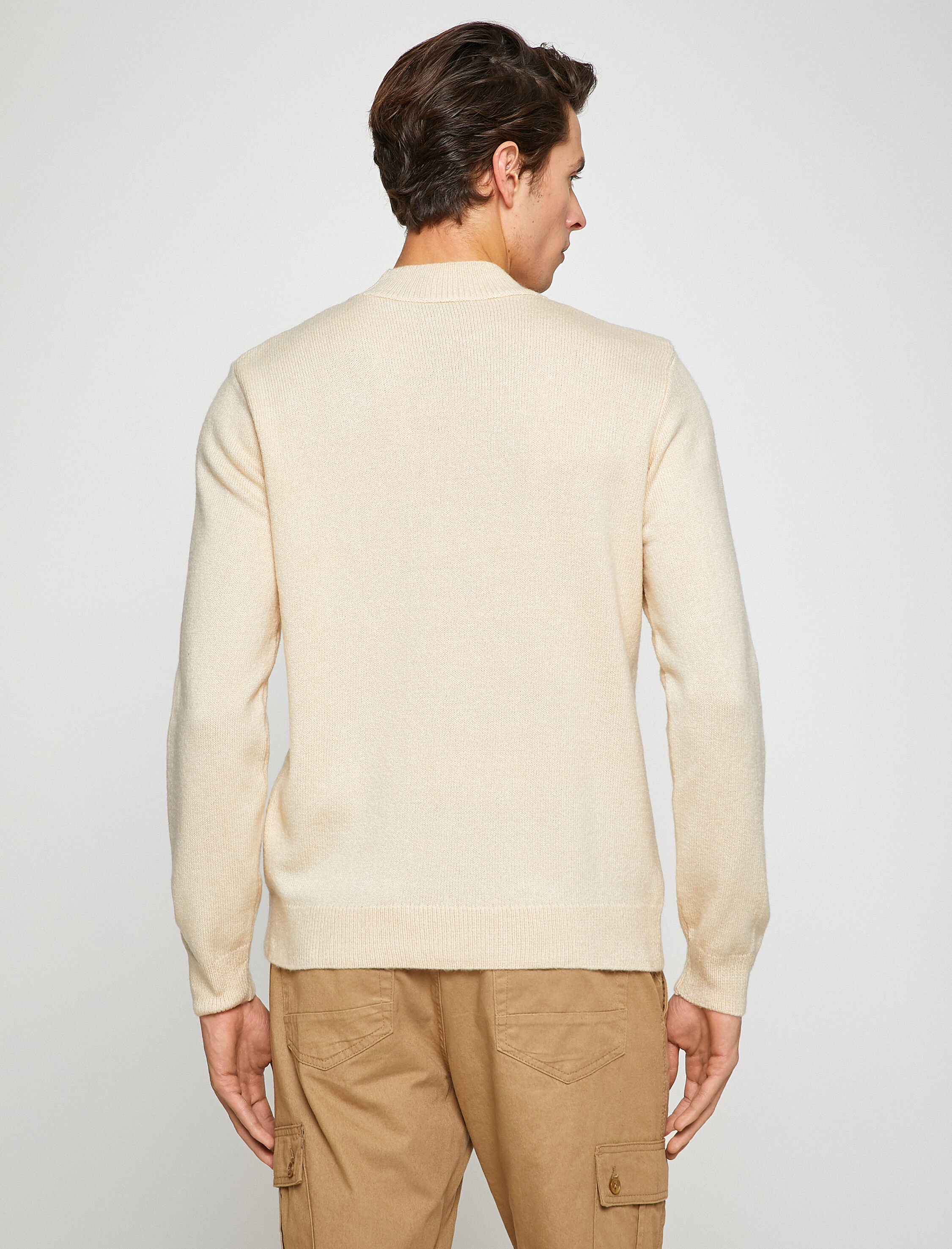   Basic Triko Kazak Yarım Balıkçı Yaka Örgü Detaylı