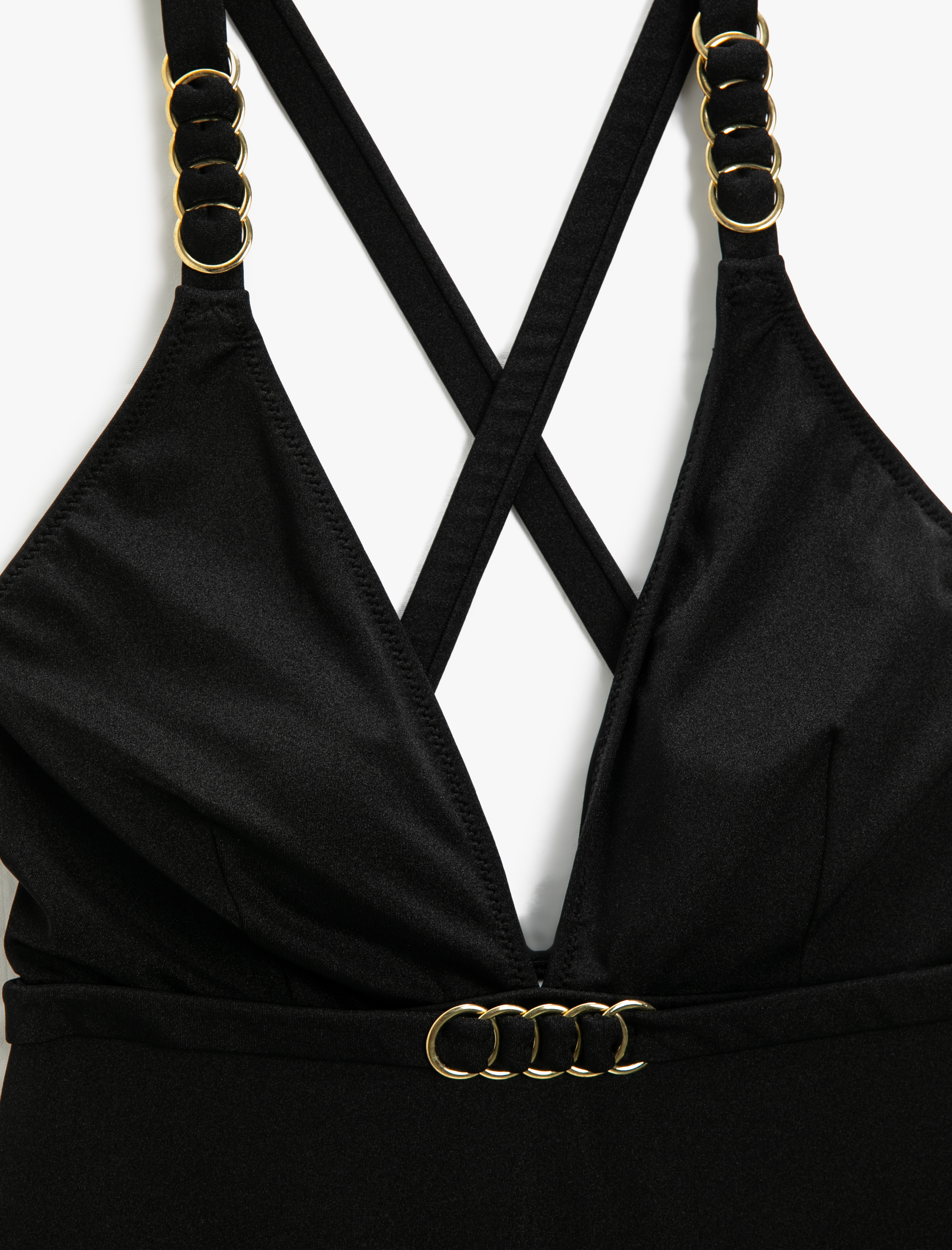   Metal Aksesuarlı Mayo Kaplı Çapraz Askılı