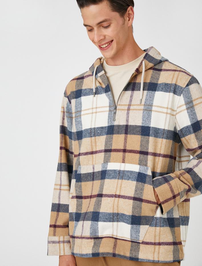  Ekoseli Oversize Sweatshirt Kapşonlu Cep Detaylı Yarım Fermuarlı