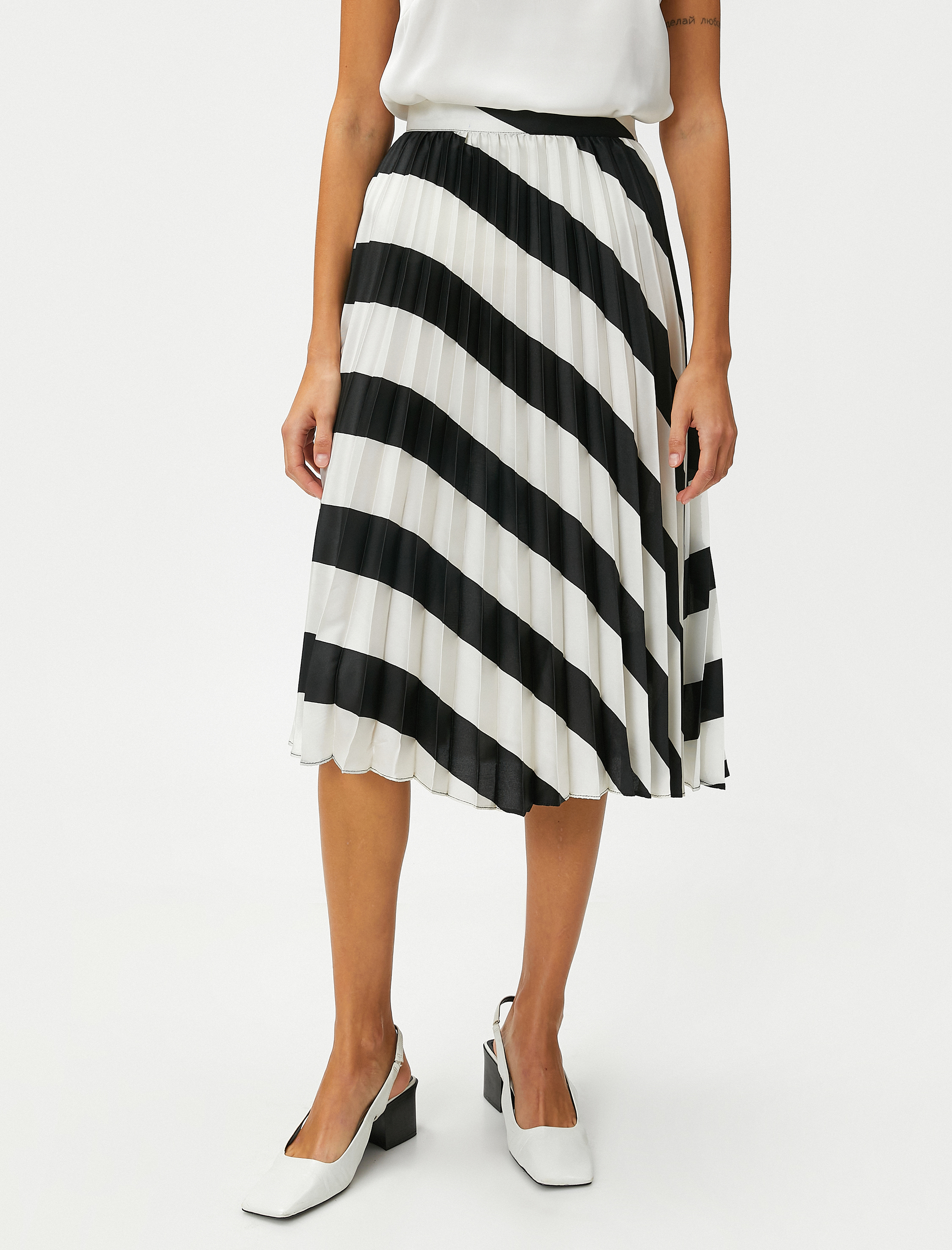   Saten Midi Etek Pileli A Kesim