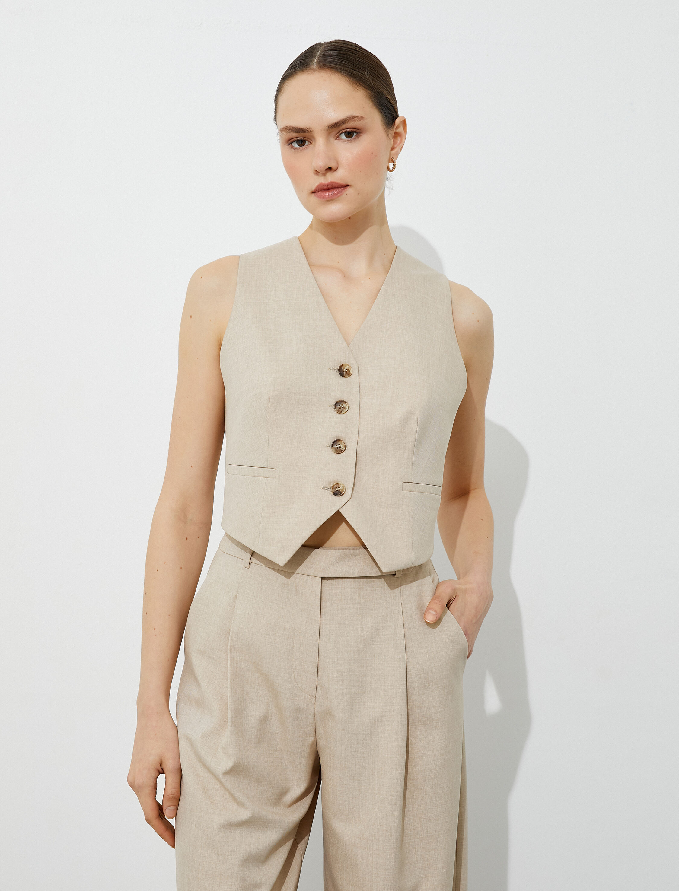   Sırt Detaylı Blazer Yelek