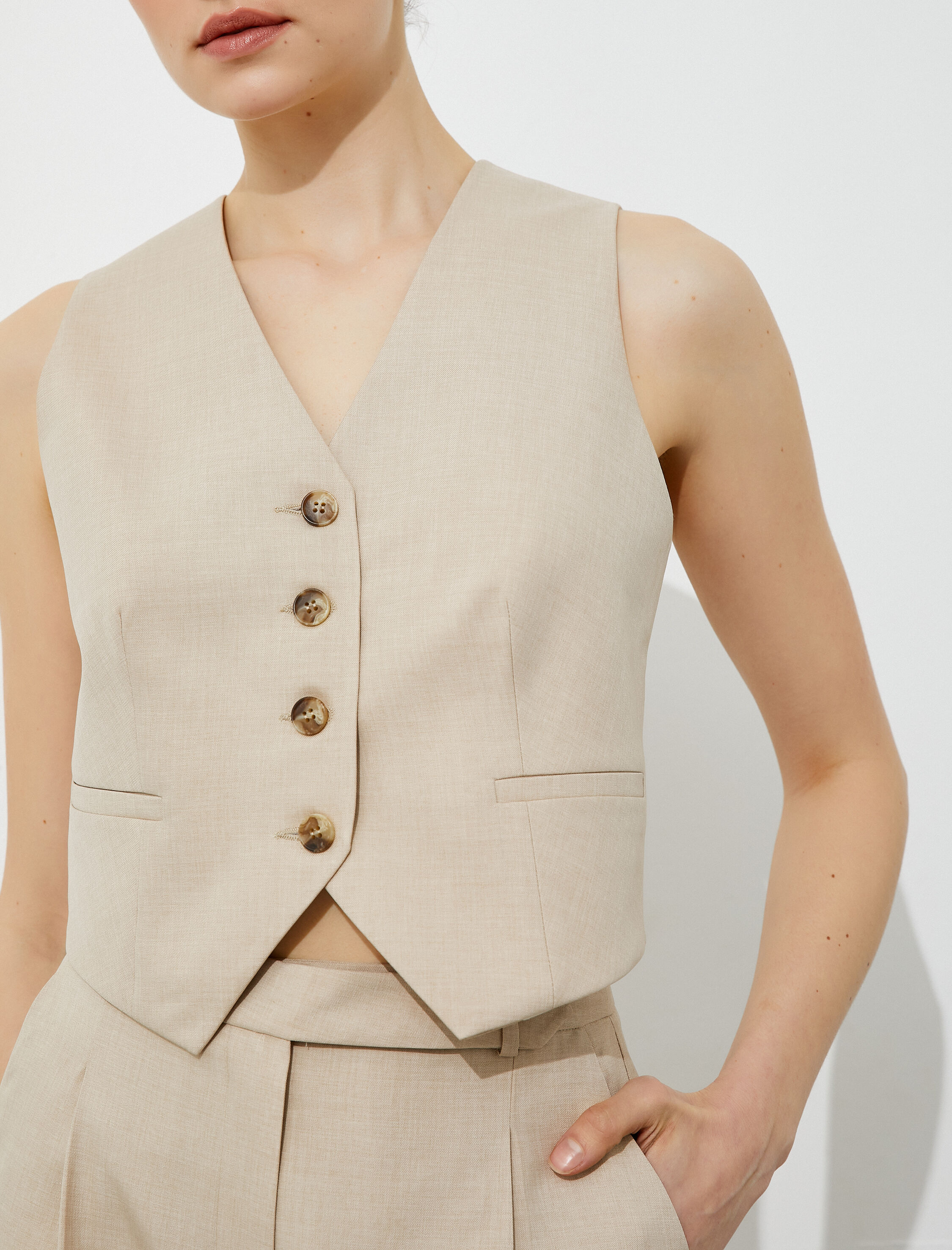   Sırt Detaylı Blazer Yelek