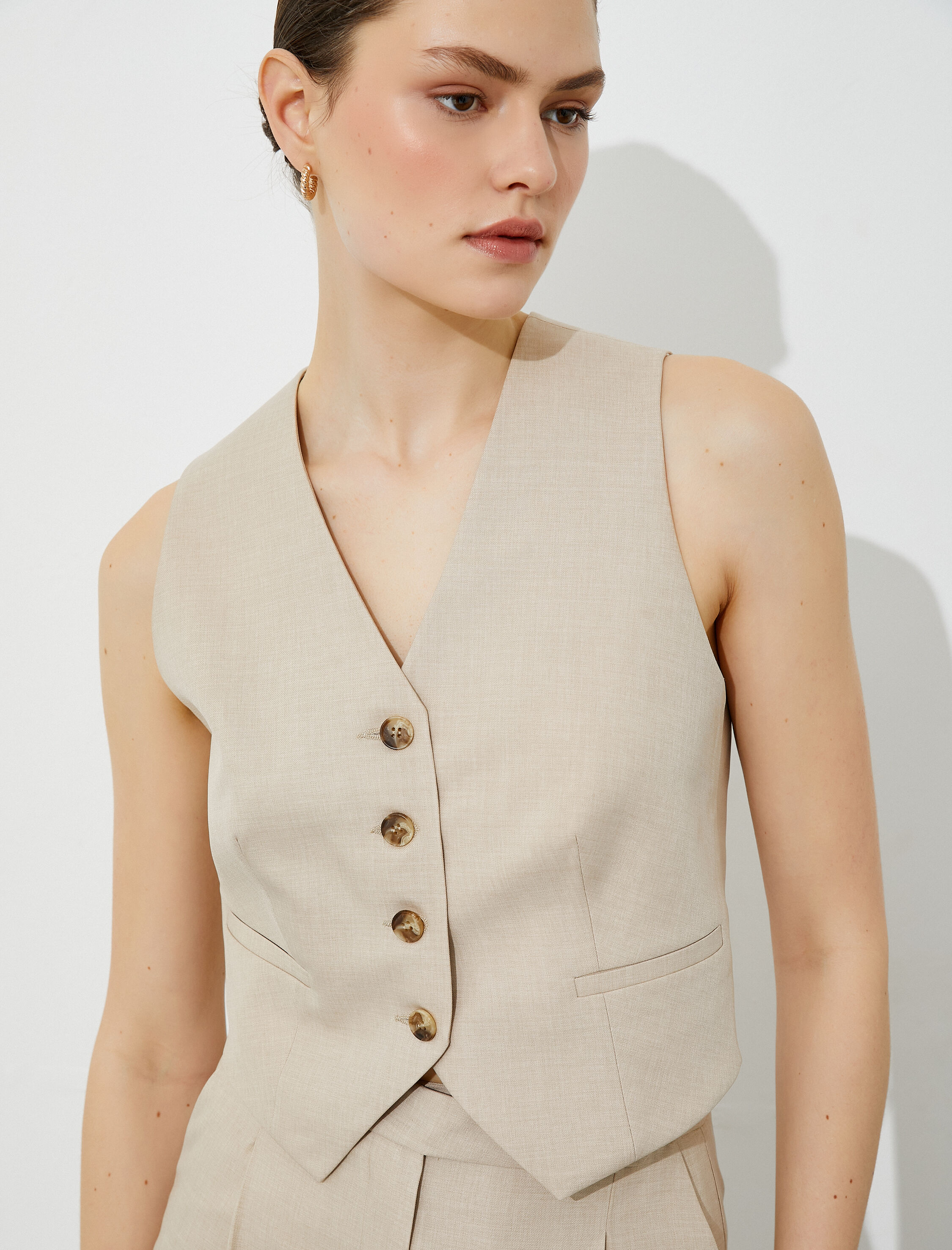   Sırt Detaylı Blazer Yelek