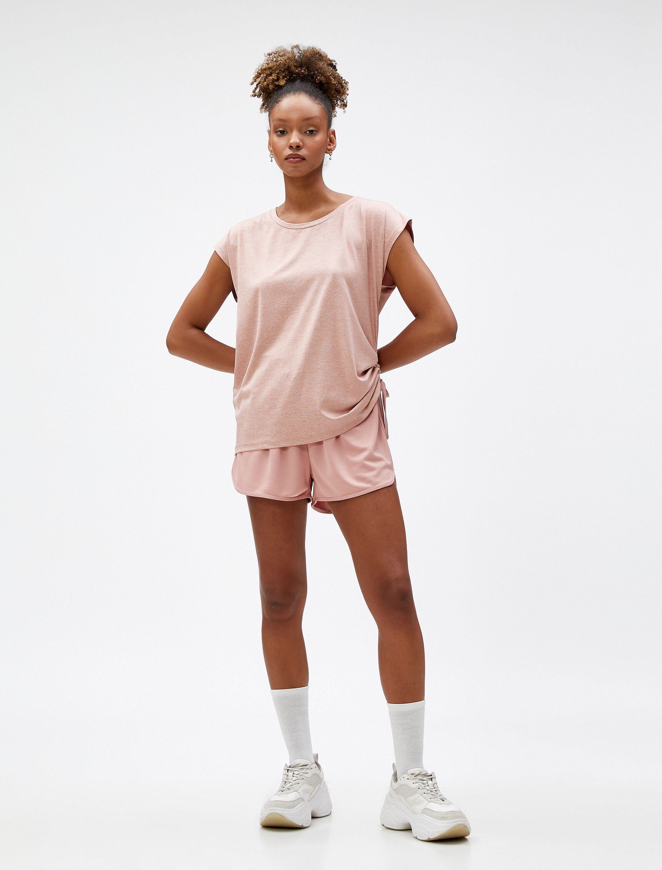   Büzgü Detaylı Spor Tişört Kısa Kollu