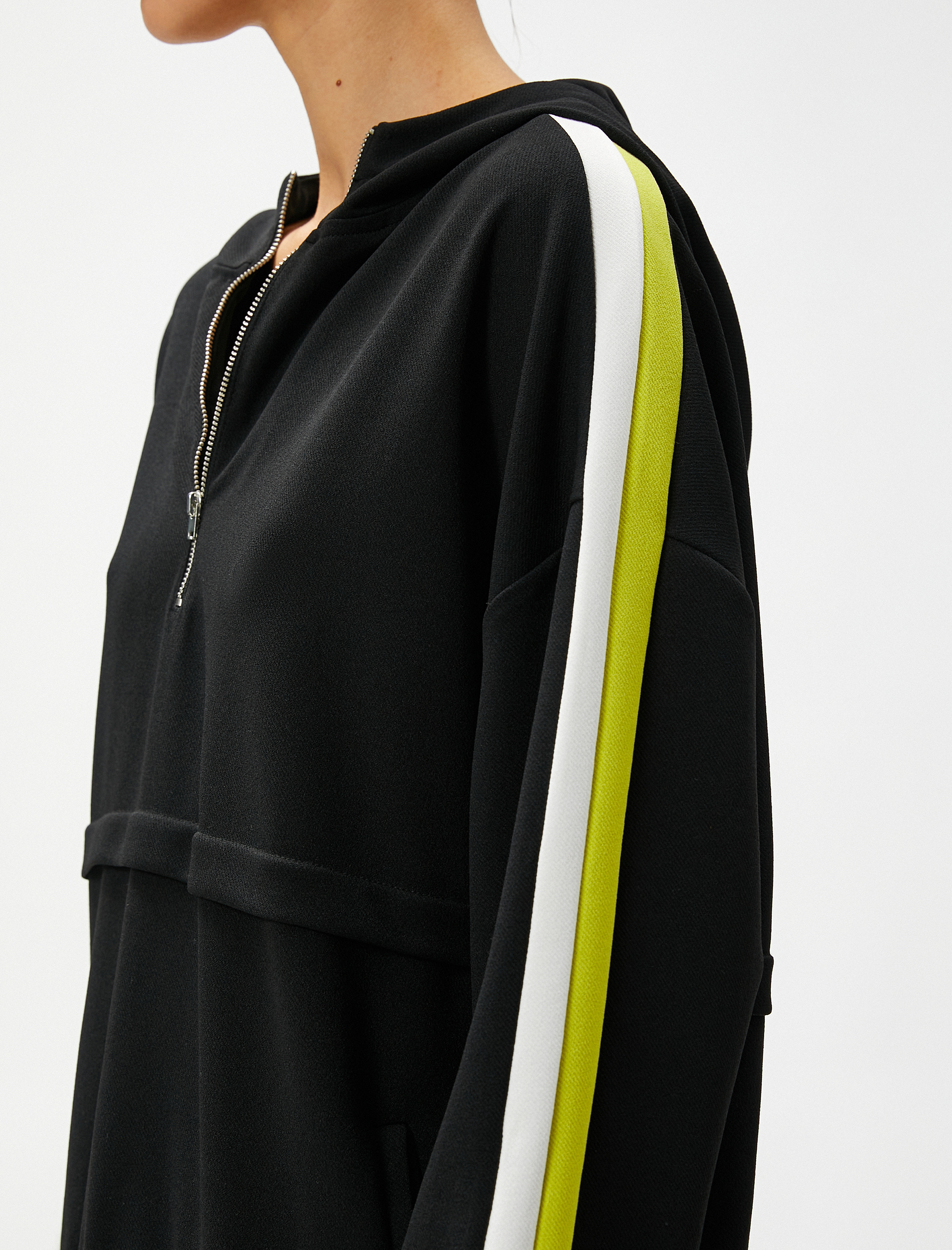   Kapüşonlu Sweatshirt Yarım Fermuarlı Garnili