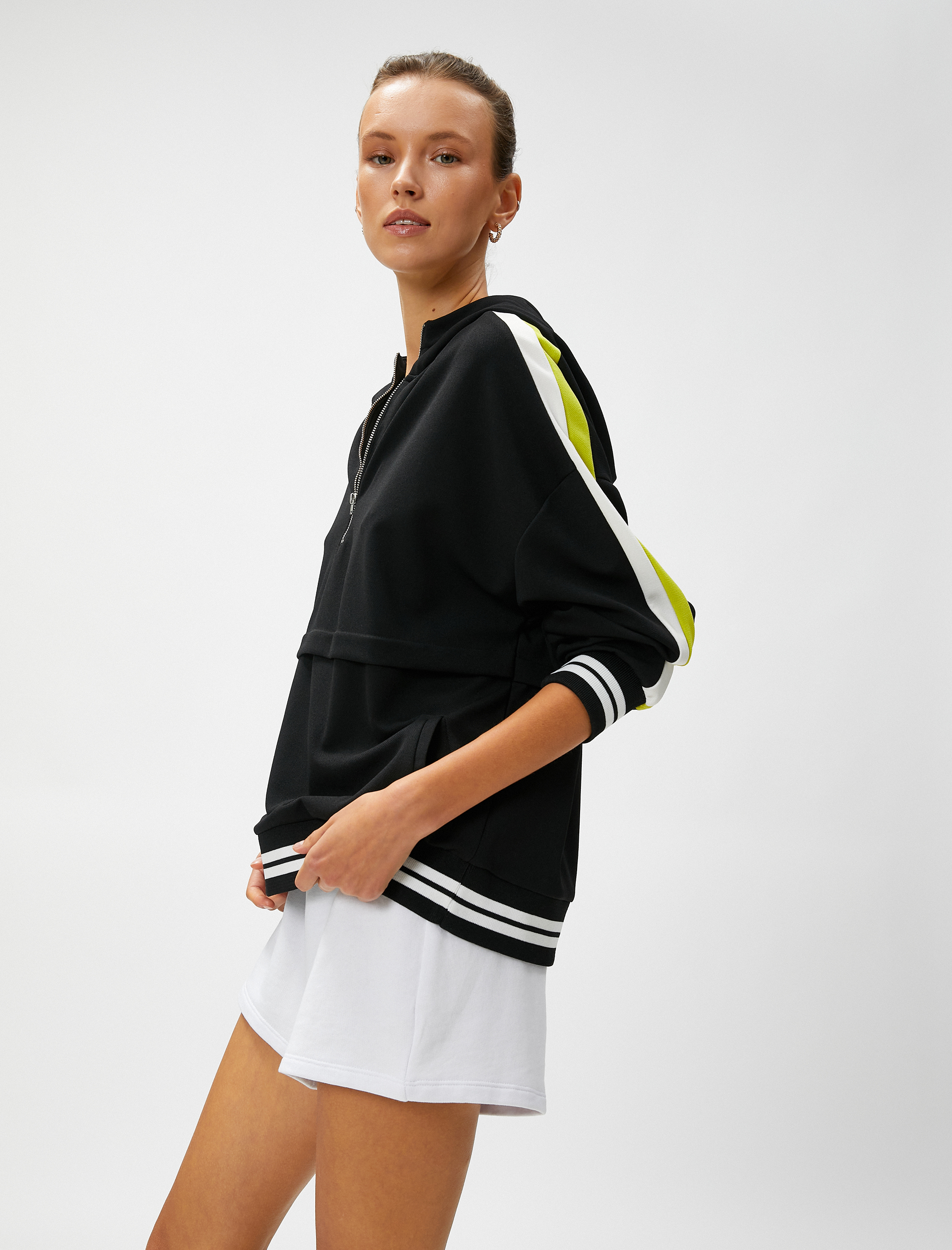   Kapüşonlu Sweatshirt Yarım Fermuarlı Garnili