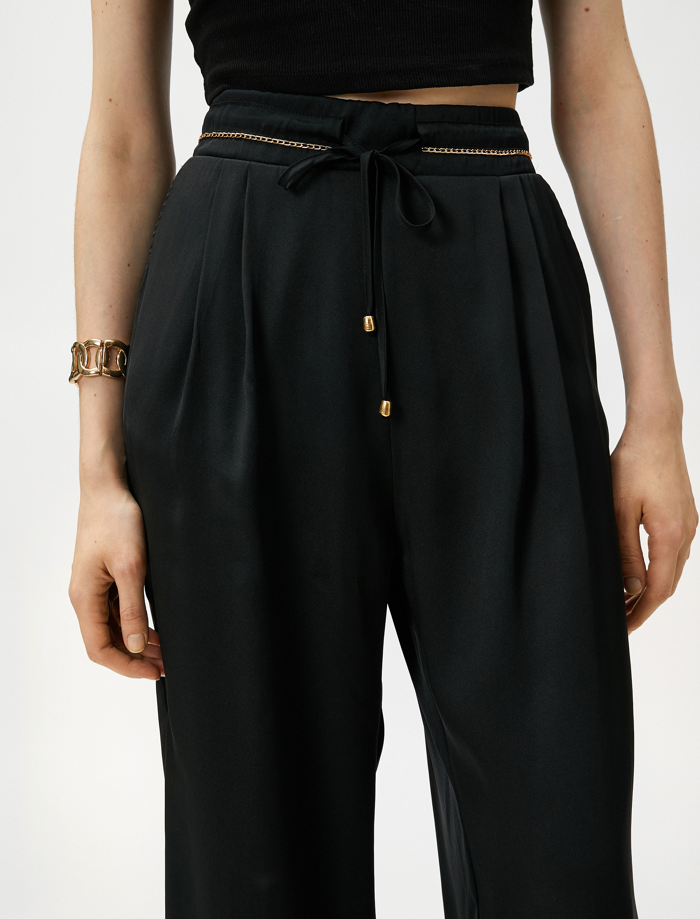   Geniş Paça Pantolon Zincir Detaylı Beli Bağlamalı