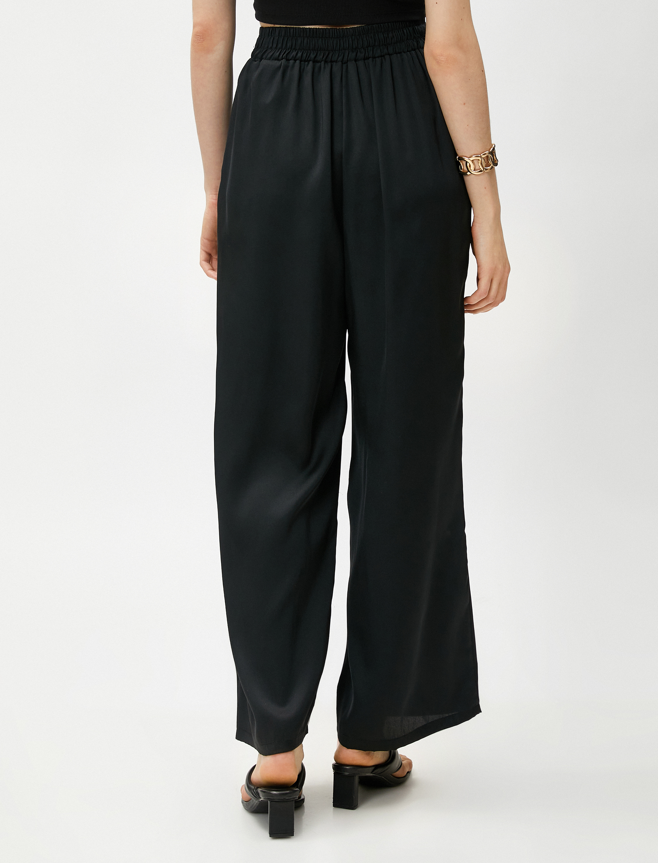   Geniş Paça Pantolon Zincir Detaylı Beli Bağlamalı