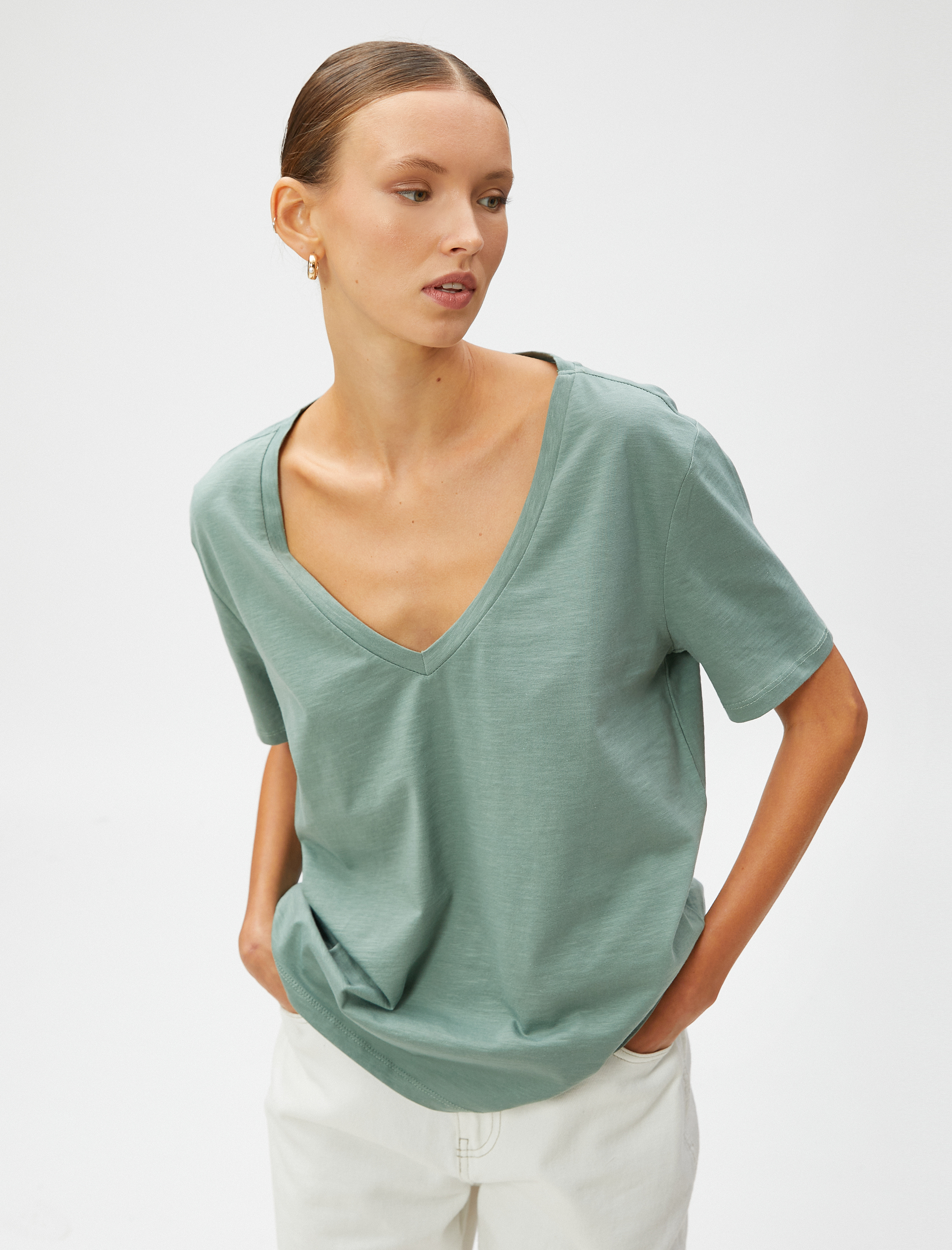   Pamuklu Basic Tişört V Yaka