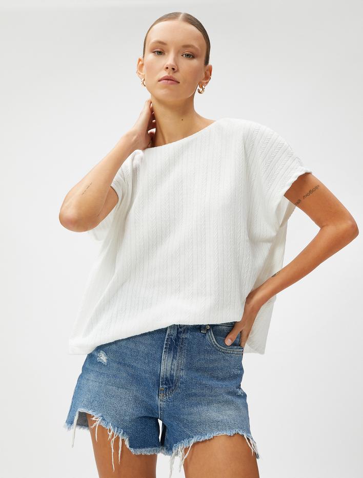  Oversize Tişört Örgü Motifli Kısa Kollu
