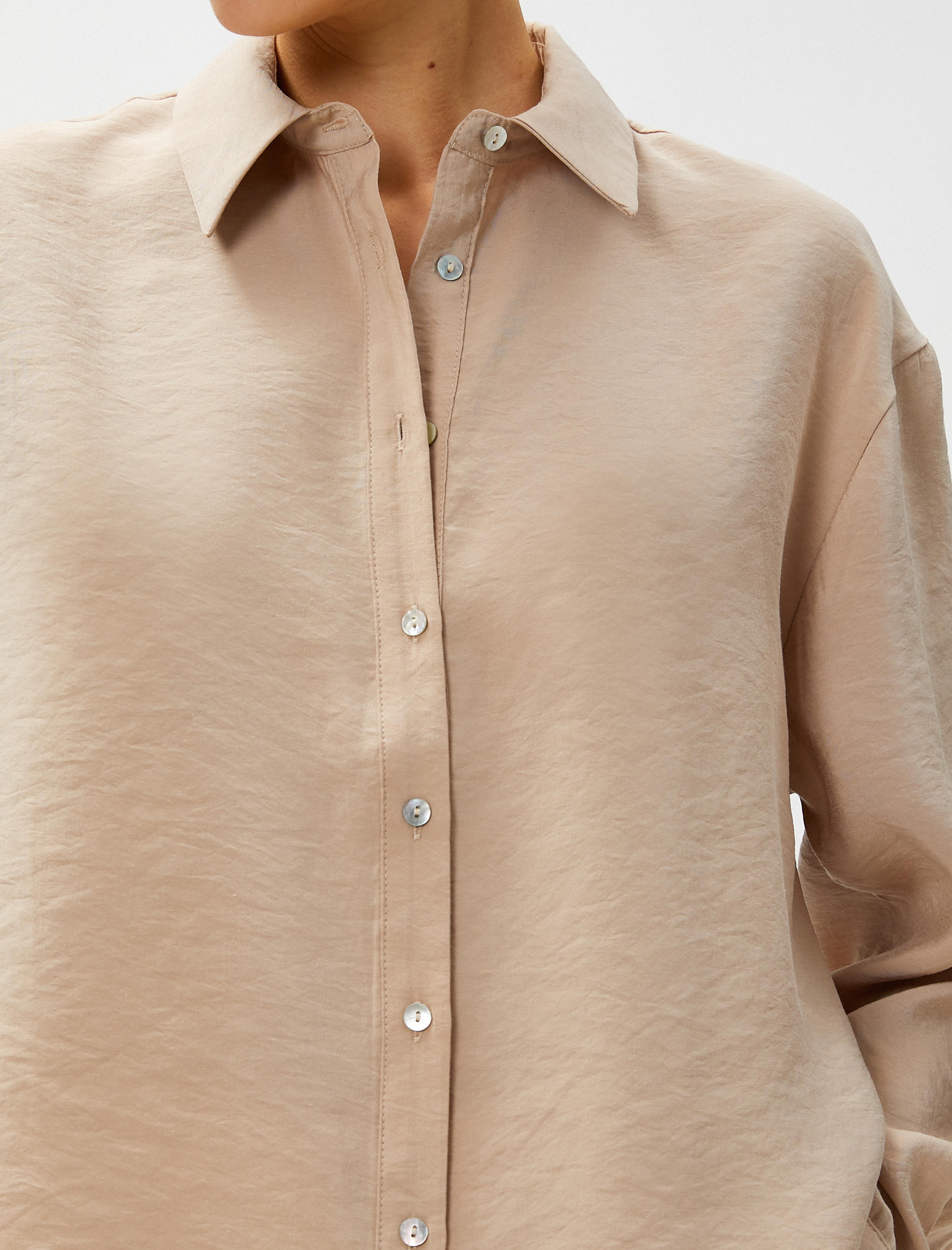   Sırt Detaylı Modal Gömlek Uzun Kollu