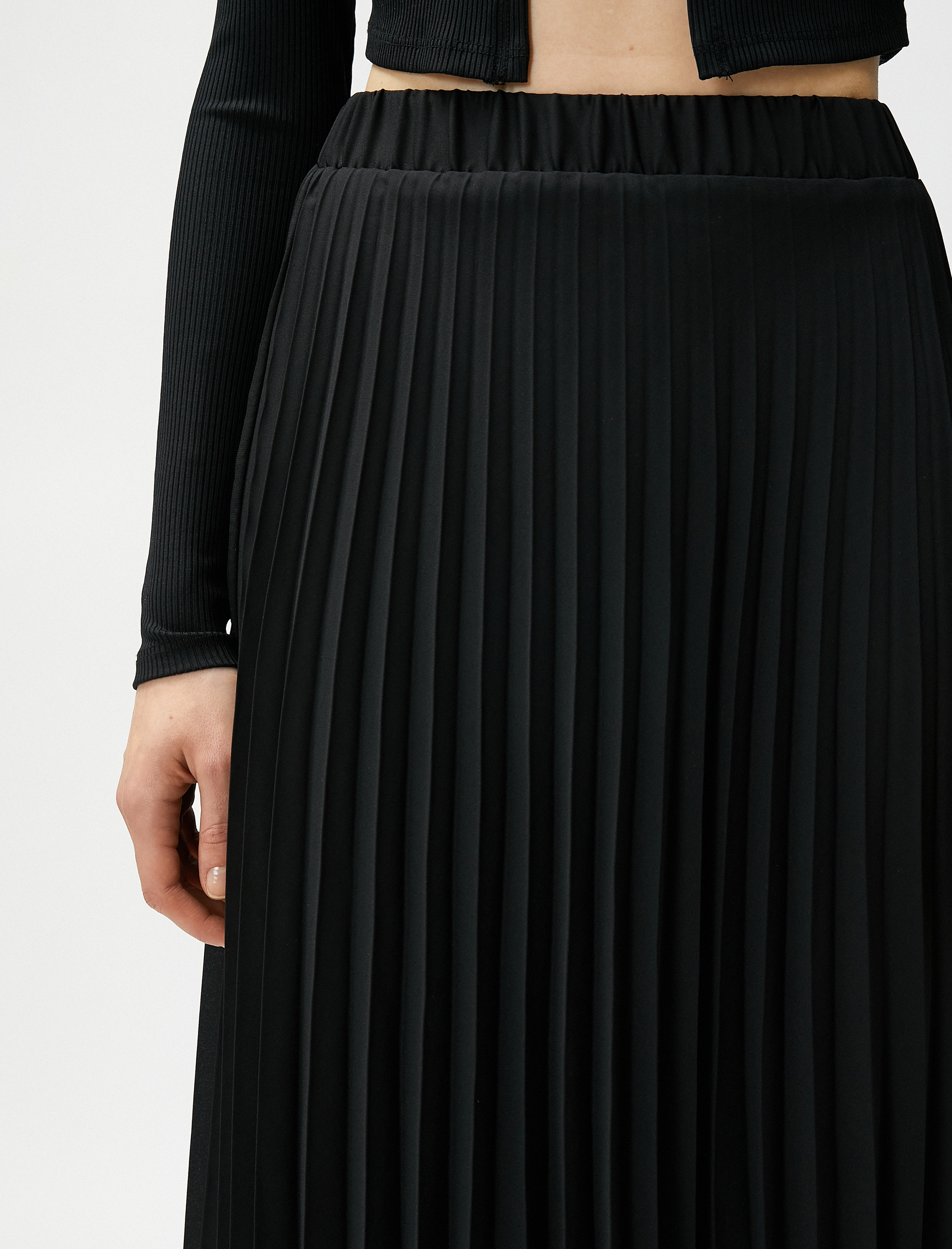   Pileli Etek Uzun Beli Lastikli