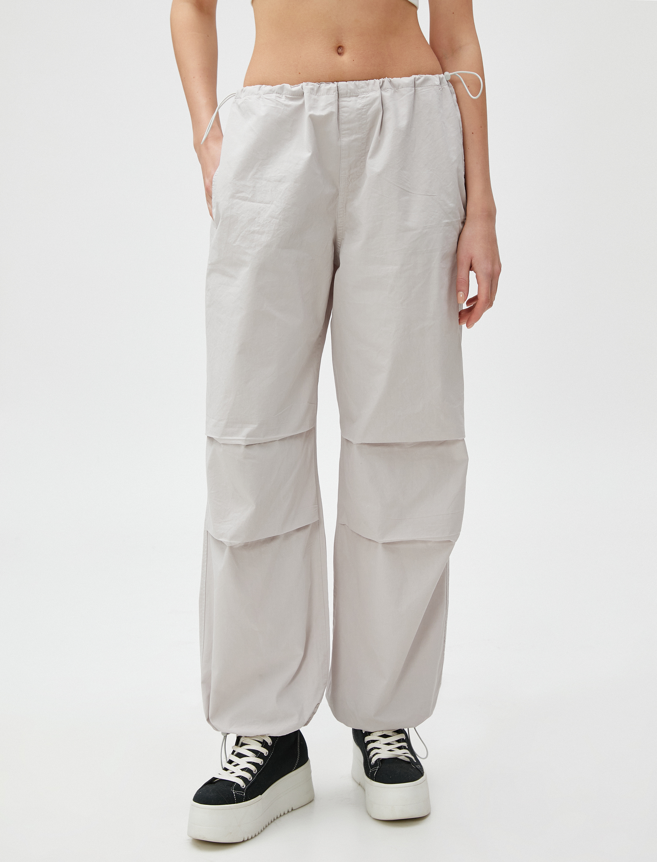   Paraşüt Pantolon Cep Detaylı Beli ve Paçası Lastikli