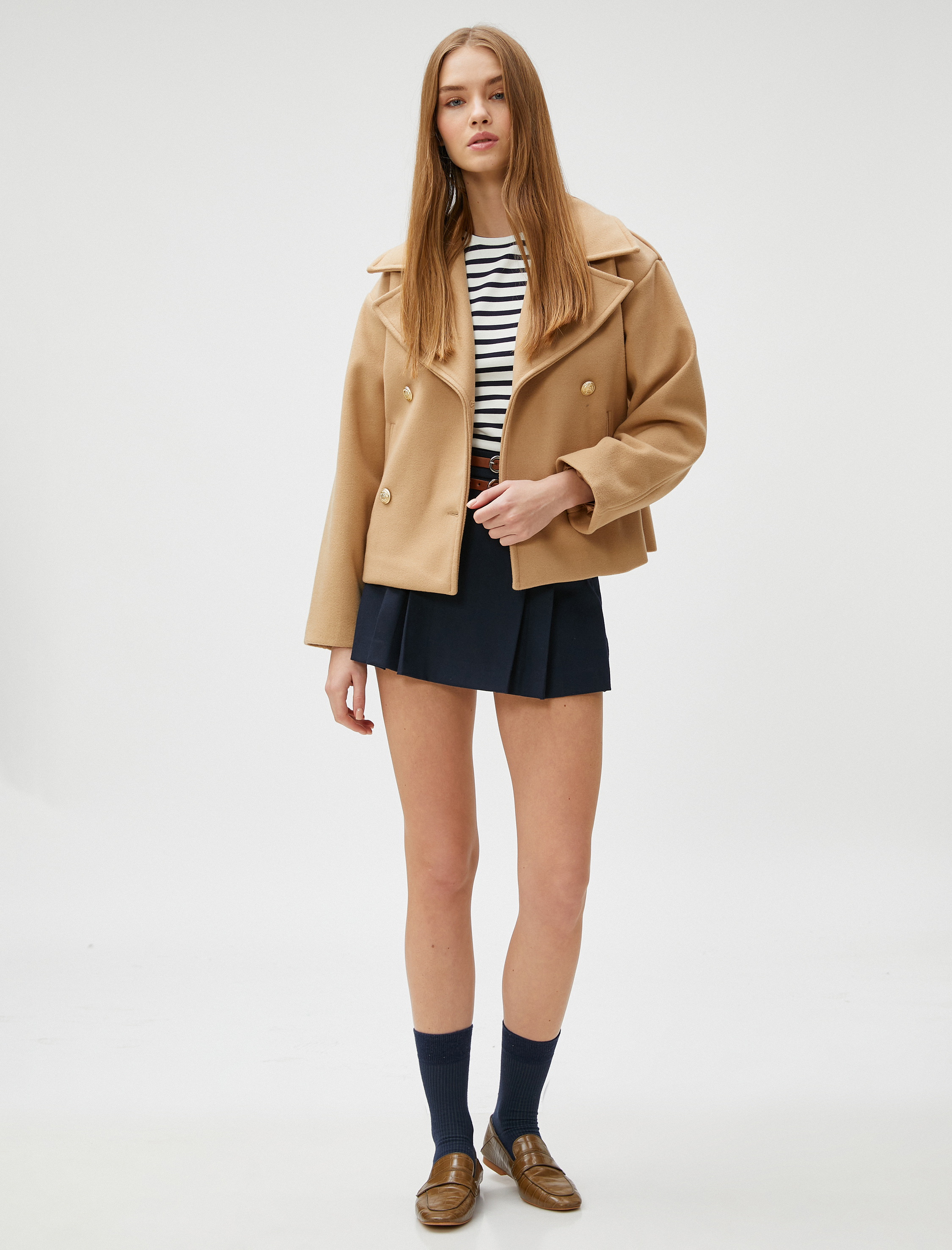   Kaşe Kaban Kısa Kruvaze Kapama Düğmeli Cepli