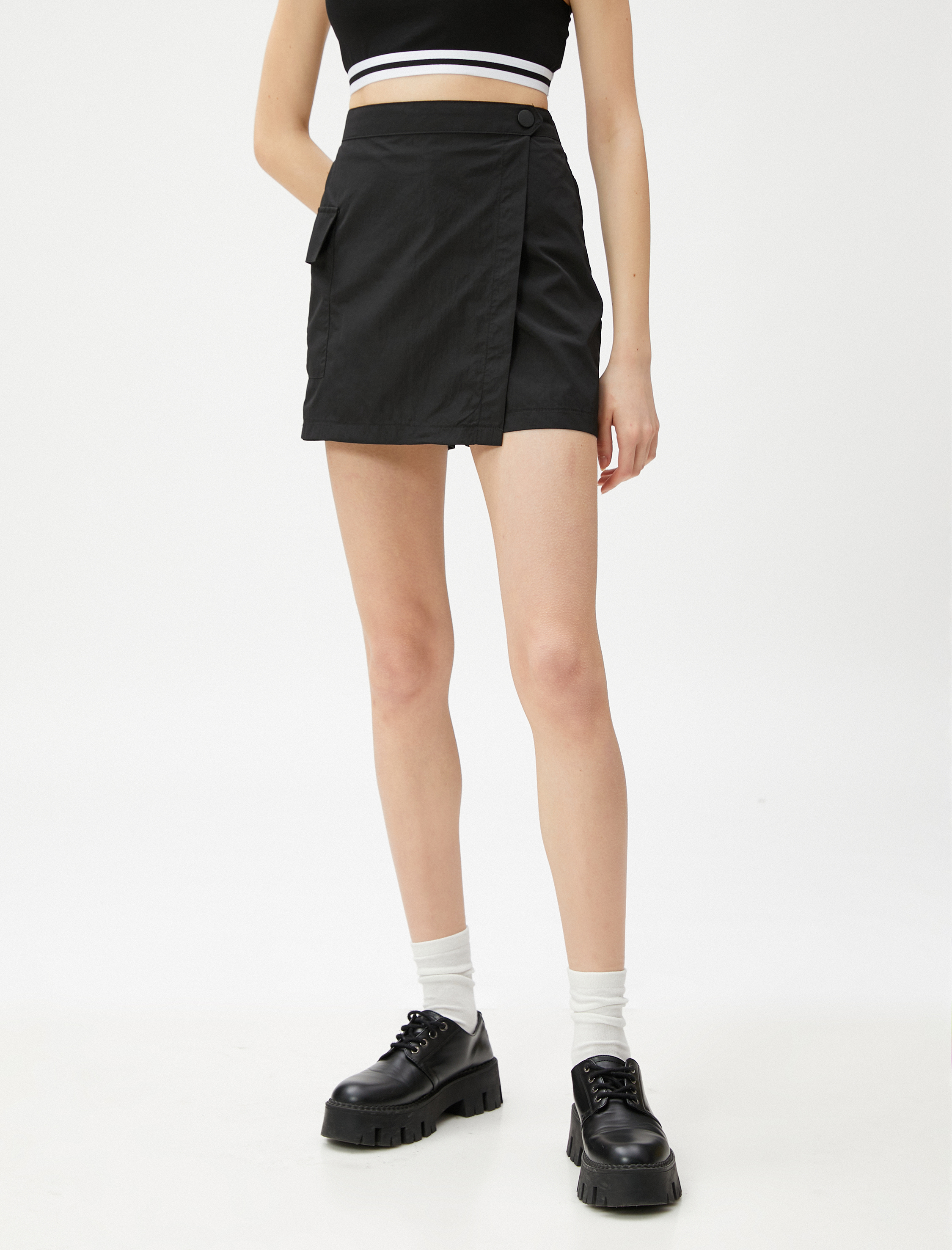   Mini Şort Etek Kargo Cepli Kapaklı