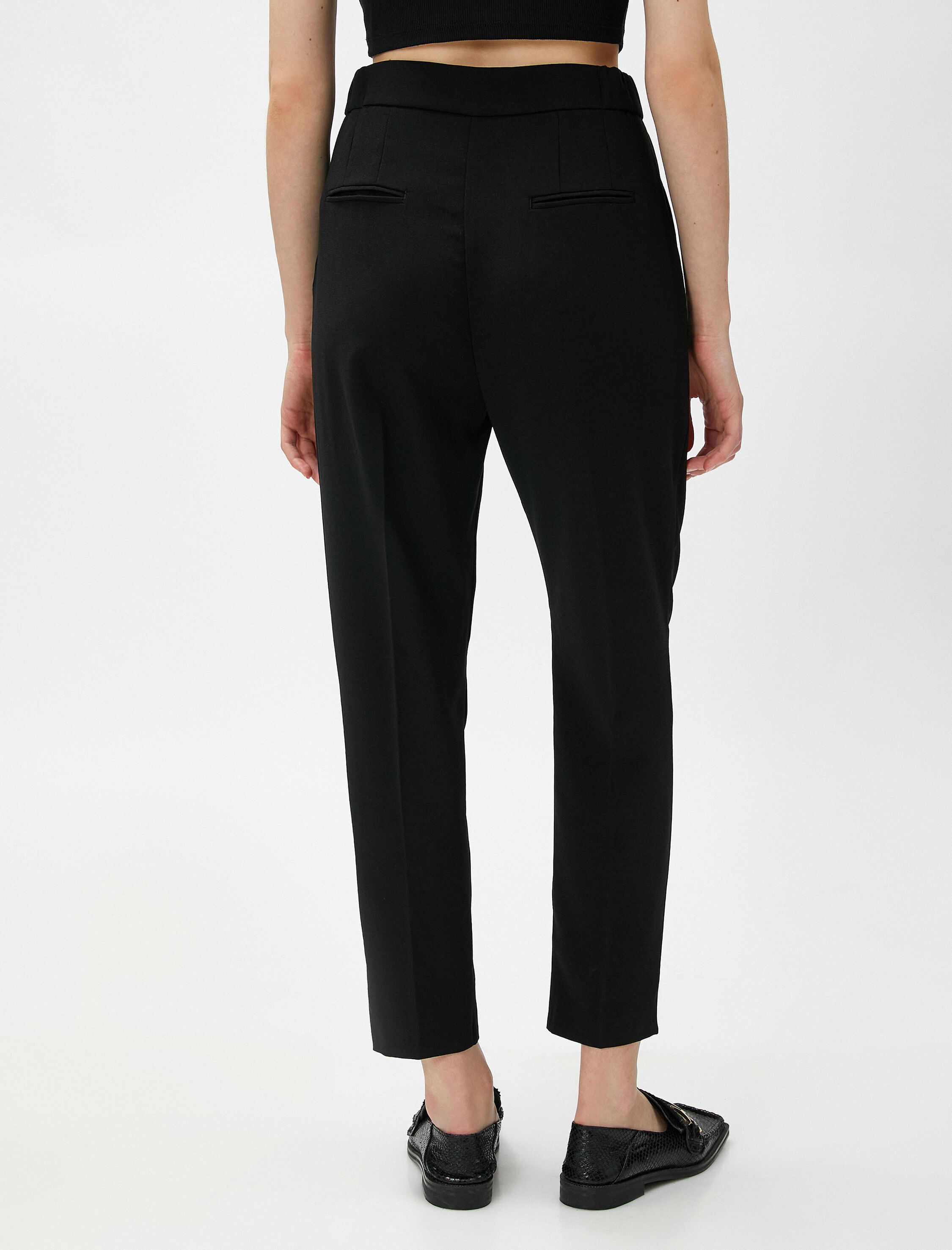 Yüksek Bel Kumaş Pantolon Düğme Detaylı