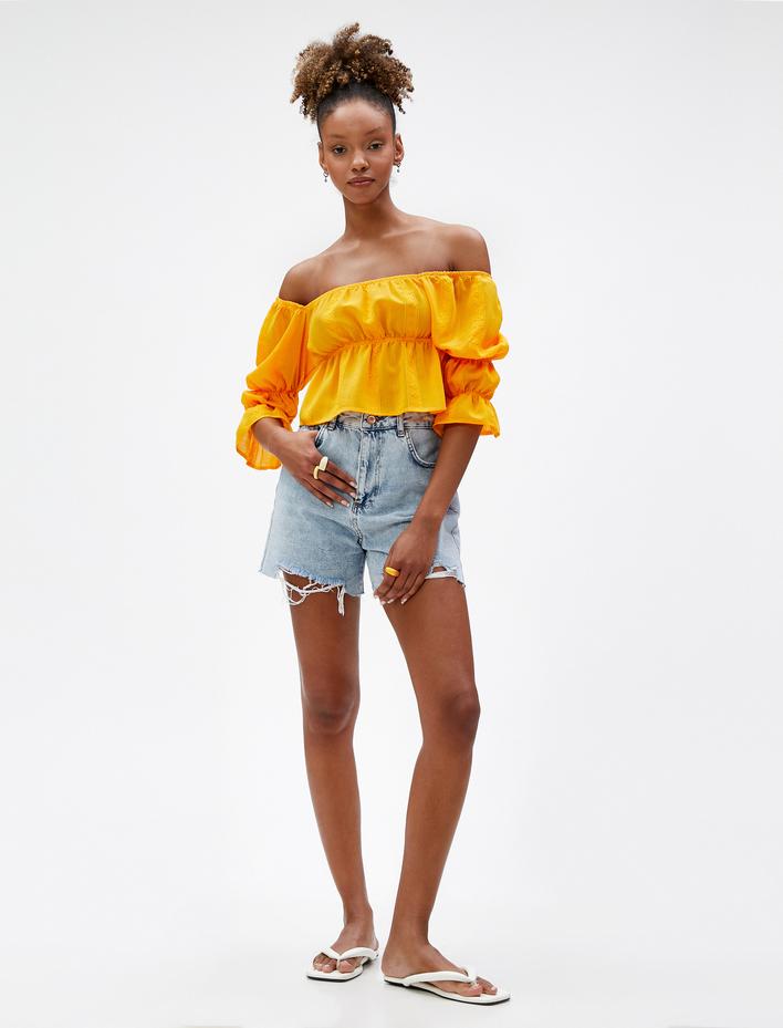  Madonna Yaka Bluz Omzu Açık Büzgü Detaylı Dokulu Yarım Kollu