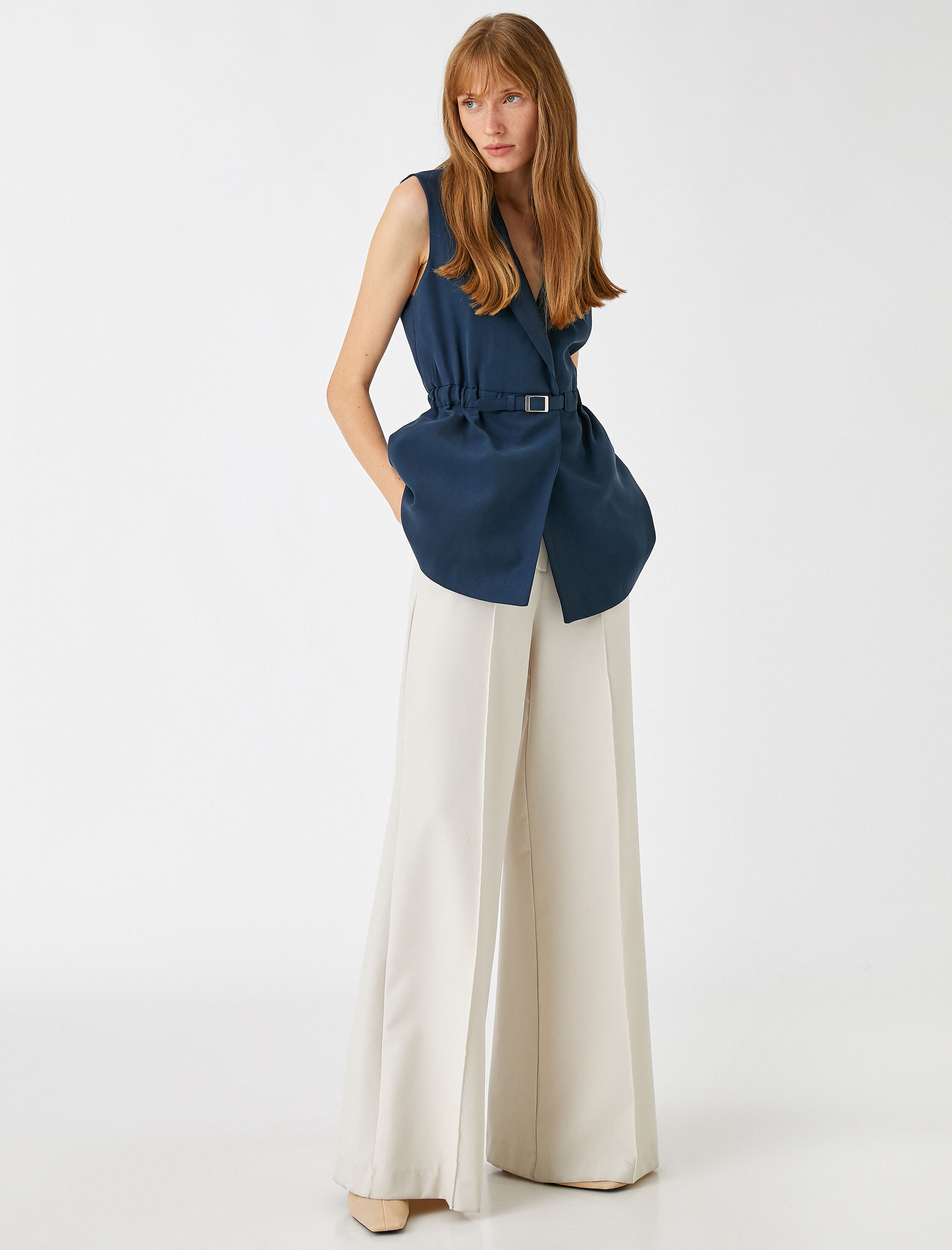   İpek Görünümlü Yelek Kemerli