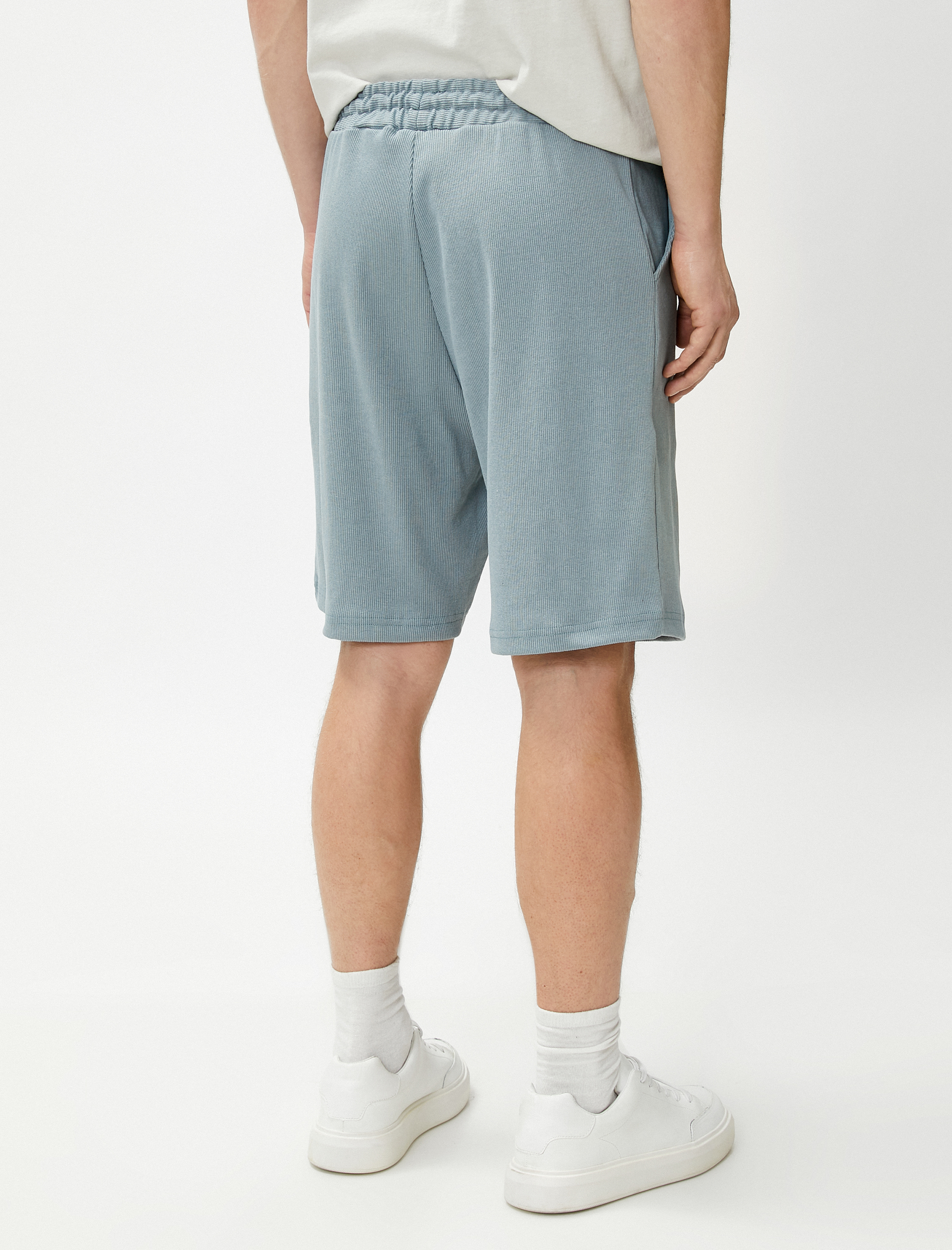   Basic Bermuda Şort Beli Bağcıklı Cep Detaylı Dar Kesim